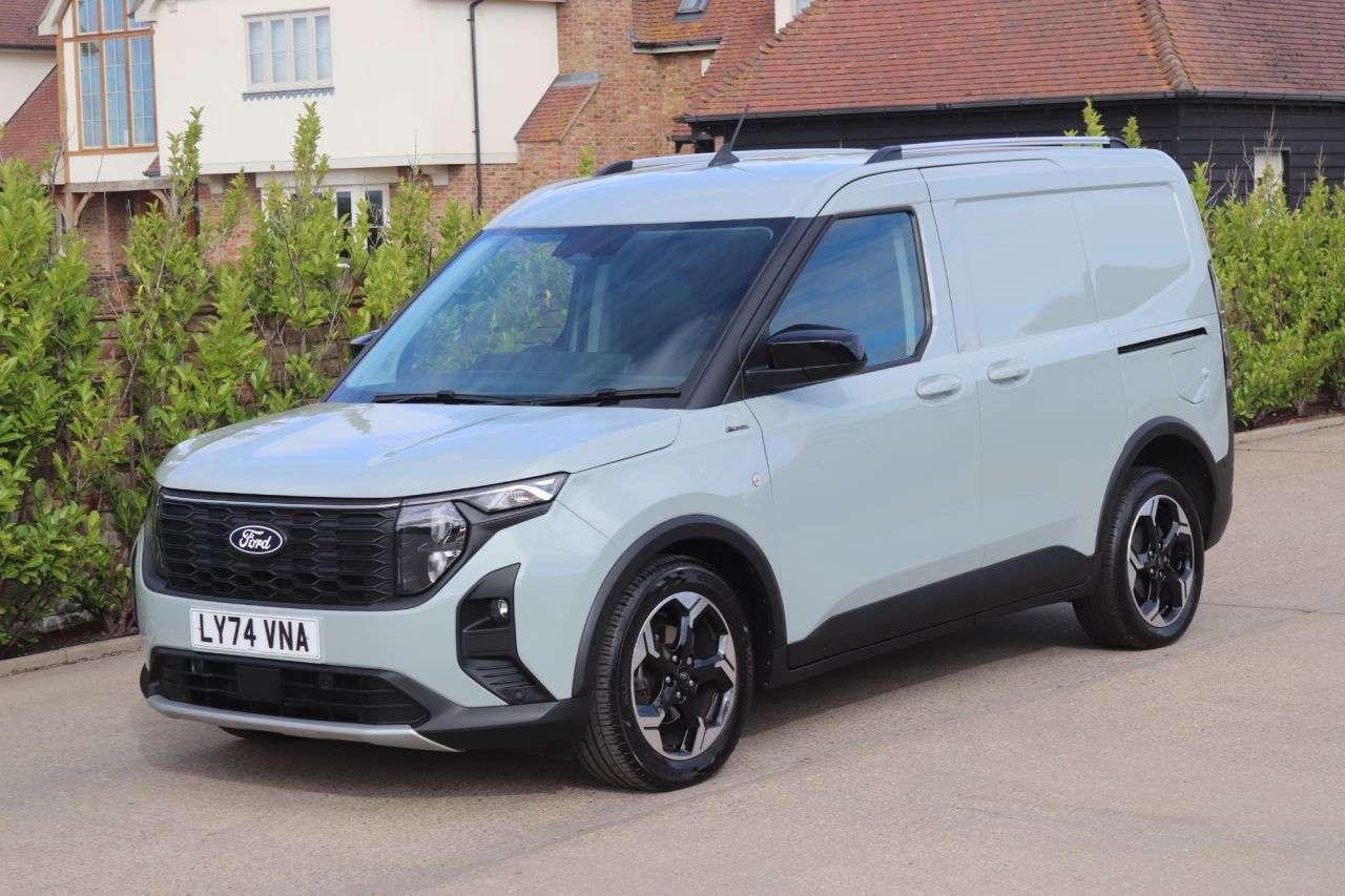 A 2025 FORD TRANSIT COURIER 1.5 EcoBlue Active Panel Van 5dr Diesel Manual SWB Euro 6 (s/s) (100 ps) A 2025 FORD TRANSIT COURIER 1.5 EcoBlue Active Panel Van 5dr Diesel Manual SWB Euro 6 (s/s) (100 ps)