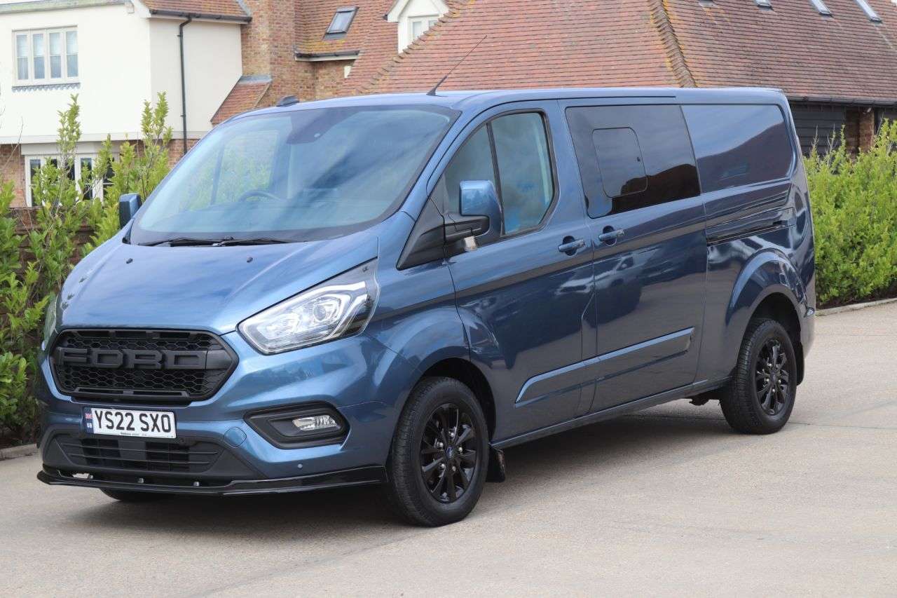A 2022 FORD TRANSIT CUSTOM 2.0 300 EcoBlue Limited Crew Van Double Cab 5dr Diesel Manual L2 H1 Euro 6 A 2022 FORD TRANSIT CUSTOM 2.0 300 EcoBlue Limited Crew Van Double Cab 5dr Diesel Manual L2 H1 Euro 6