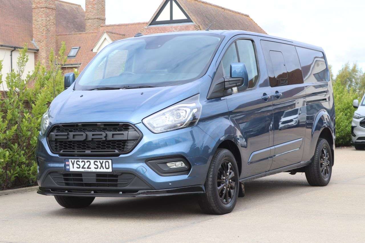 A 2022 FORD TRANSIT CUSTOM 2.0 300 EcoBlue Limited Crew Van Double Cab 5dr Diesel Manual L2 H1 Euro 6 A 2022 FORD TRANSIT CUSTOM 2.0 300 EcoBlue Limited Crew Van Double Cab 5dr Diesel Manual L2 H1 Euro 6