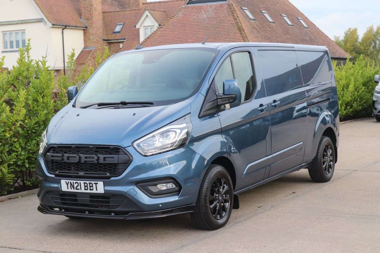 A 2021 FORD TRANSIT CUSTOM 2.0 300 EcoBlue Limited Panel Van 5dr Diesel Manual L2 H1 Euro 6 (s/s) (130 A 2021 FORD TRANSIT CUSTOM 2.0 300 EcoBlue Limited Panel Van 5dr Diesel Manual L2 H1 Euro 6 (s/s) (130