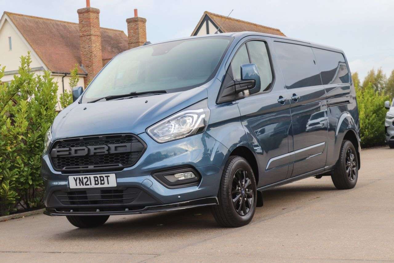 A 2021 FORD TRANSIT CUSTOM 2.0 300 EcoBlue Limited Panel Van 5dr Diesel Manual L2 H1 Euro 6 (s/s) (130 A 2021 FORD TRANSIT CUSTOM 2.0 300 EcoBlue Limited Panel Van 5dr Diesel Manual L2 H1 Euro 6 (s/s) (130