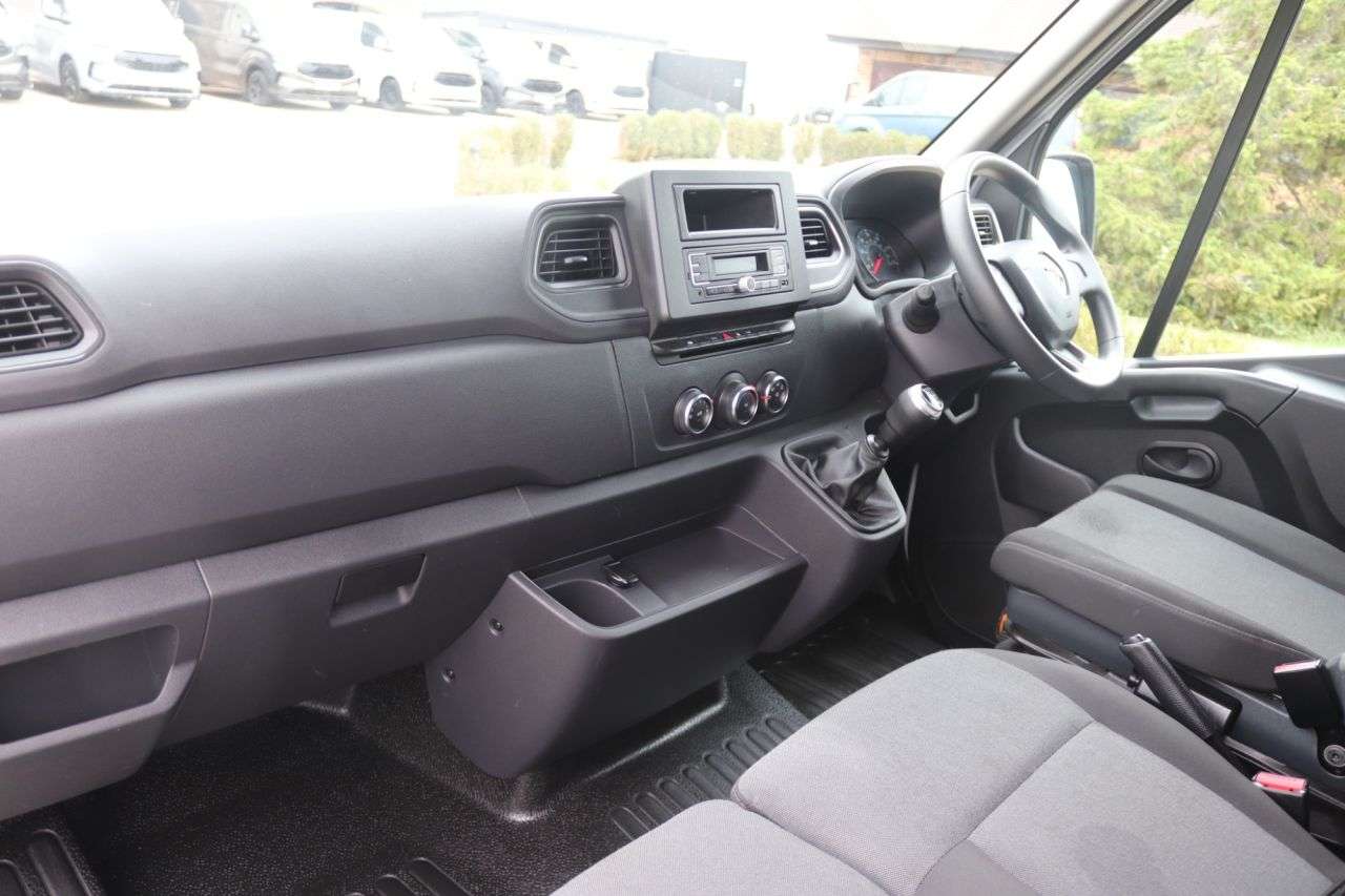 2021 RENAULT MASTER 2021 RENAULT MASTER