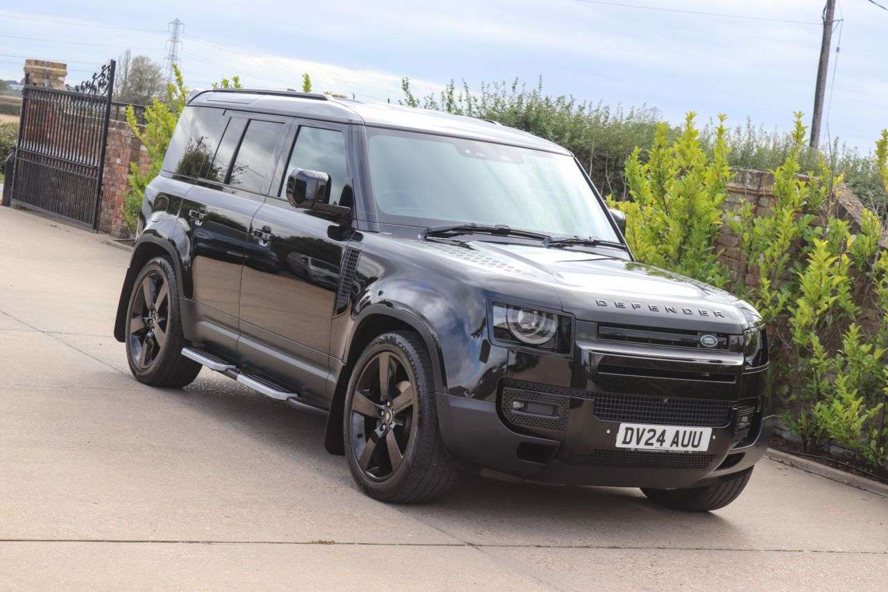 2024 LAND ROVER DEFENDER 110 2024 LAND ROVER DEFENDER 110