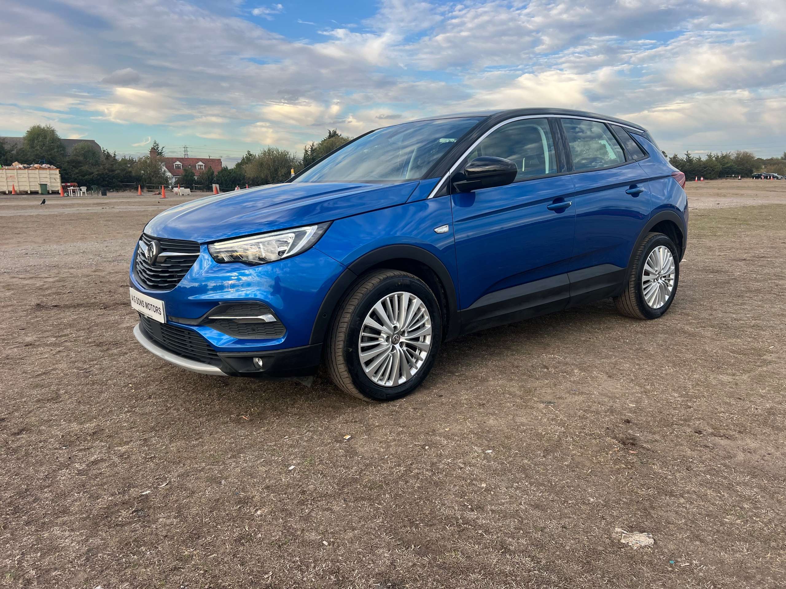 A 2019 VAUXHALL GRANDLAND X 1.5 Turbo D BlueInjection Sport Nav SUV 5dr Diesel Auto Euro 6 (s/s) (130 ps) A 2019 VAUXHALL GRANDLAND X 1.5 Turbo D BlueInjection Sport Nav SUV 5dr Diesel Auto Euro 6 (s/s) (130 ps)