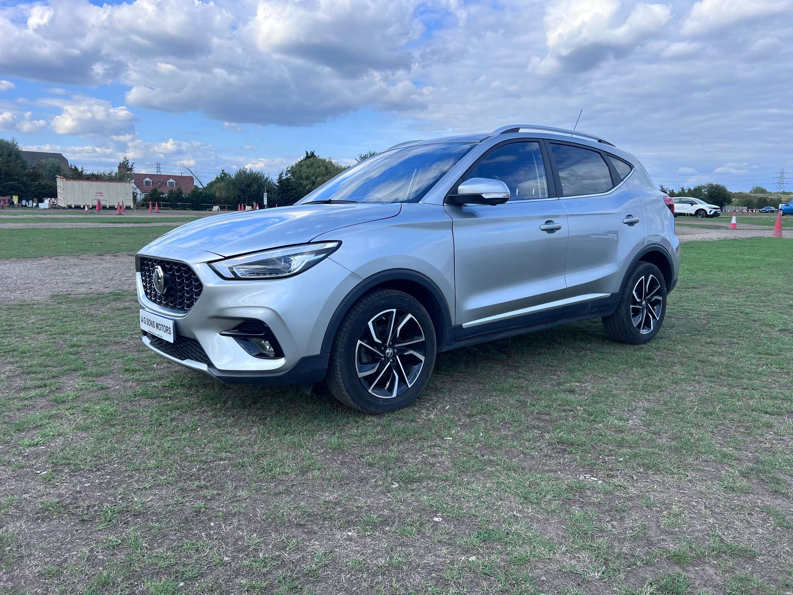 2023 MG ZS 2023 MG ZS