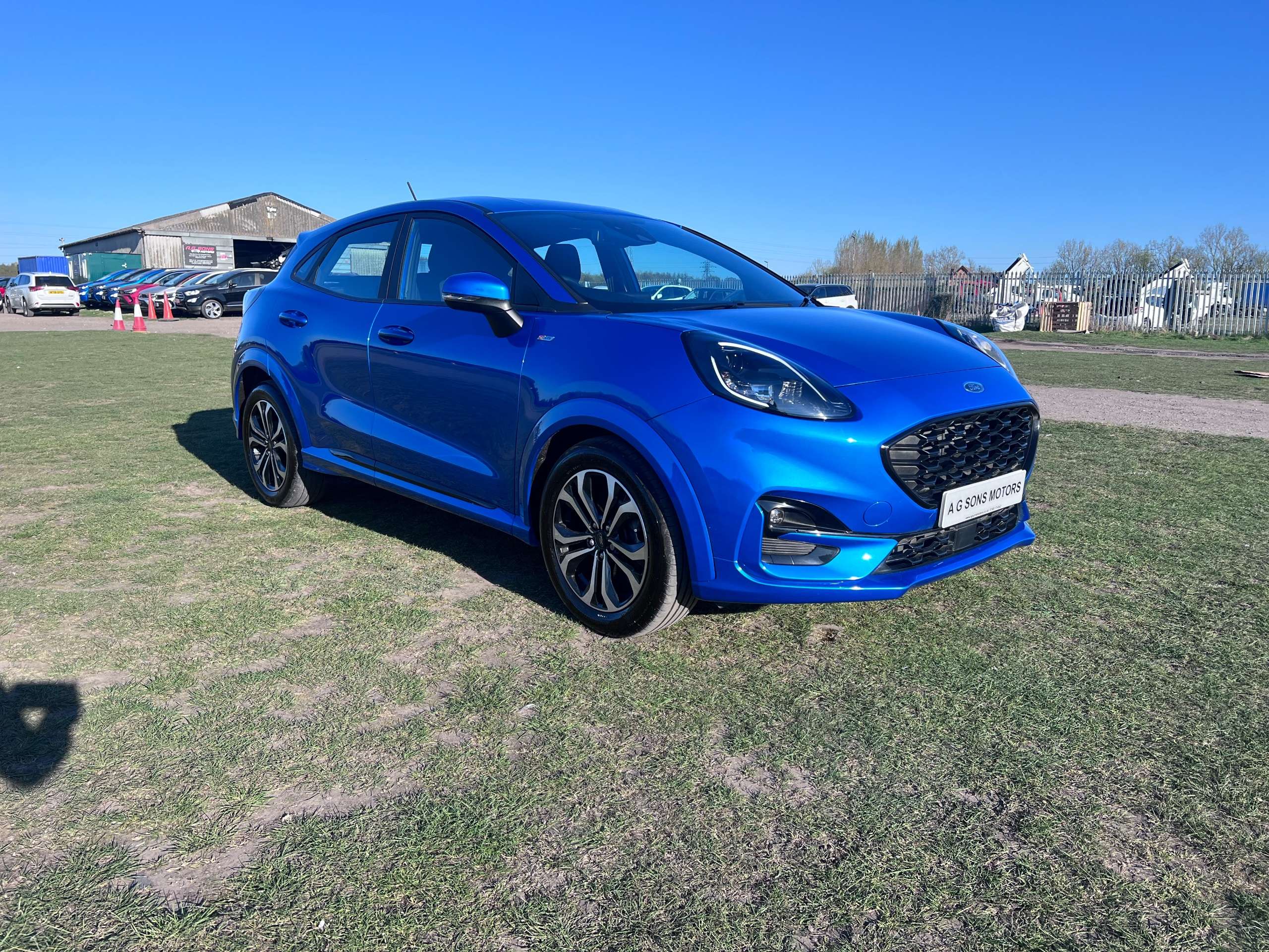 A 2024 FORD PUMA ST-LINE MHEV 5-Door A 2024 FORD PUMA ST-LINE MHEV 5-Door