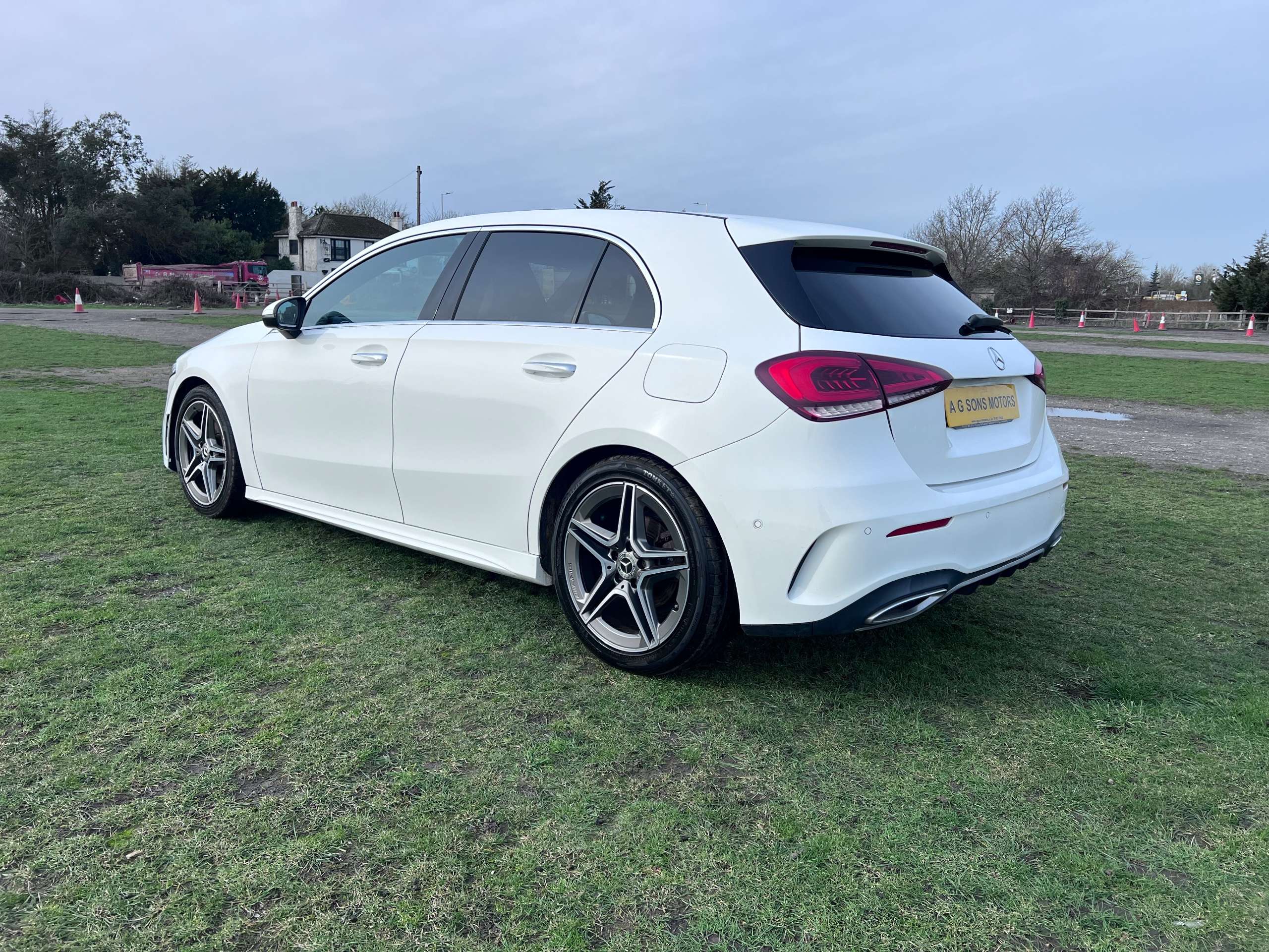 A 2019 MERCEDES-BENZ A CLASS 2.0 A200d AMG Line (Premium) Hatchback 5dr Diesel 8G-DCT Euro 6 (s/s) (150 ps) A 2019 MERCEDES-BENZ A CLASS 2.0 A200d AMG Line (Premium) Hatchback 5dr Diesel 8G-DCT Euro 6 (s/s) (150 ps)