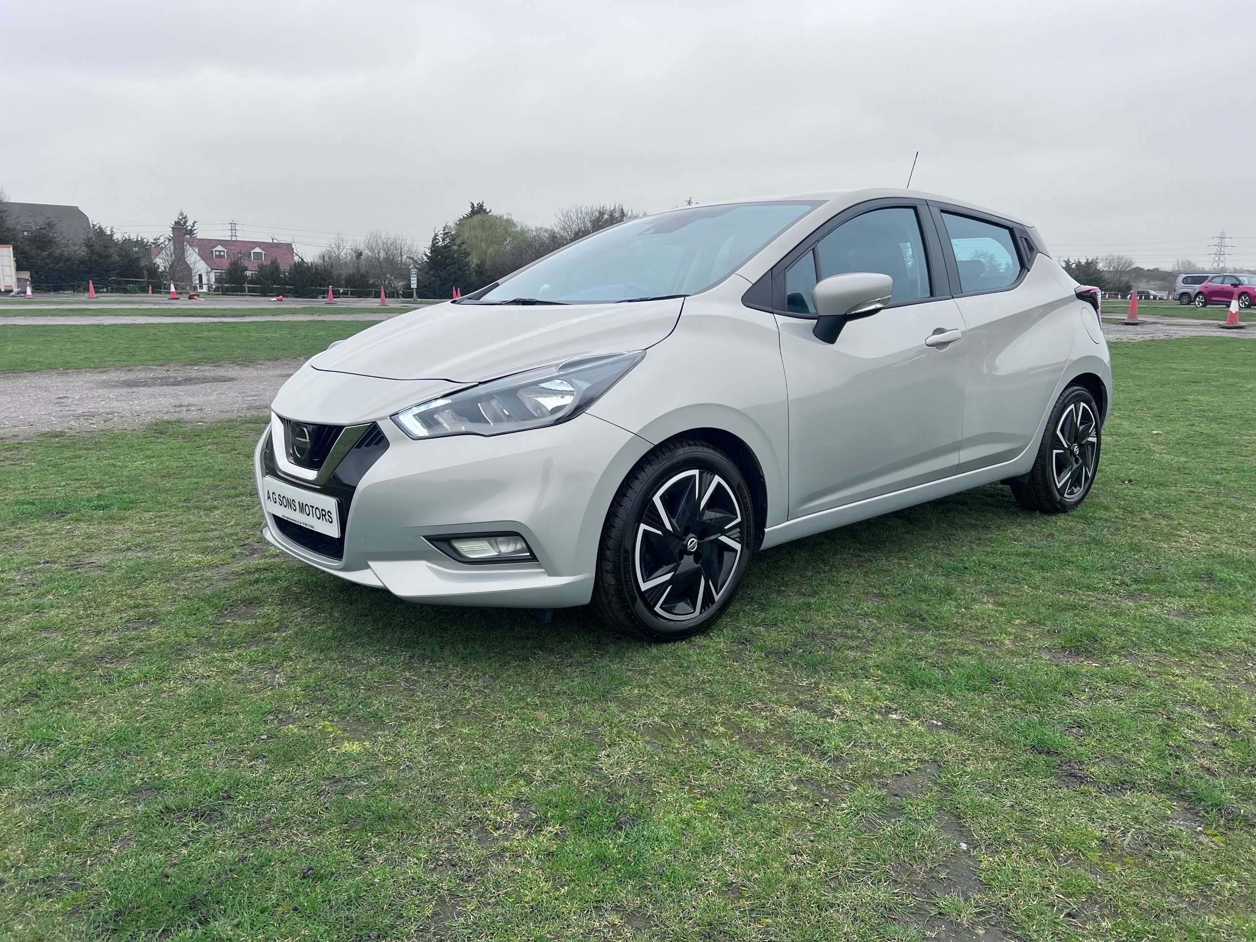 A 2021 NISSAN MICRA 1.0 IG-T Acenta Hatchback 5dr Petrol Manual Euro 6 (s/s) (92 ps) A 2021 NISSAN MICRA 1.0 IG-T Acenta Hatchback 5dr Petrol Manual Euro 6 (s/s) (92 ps)