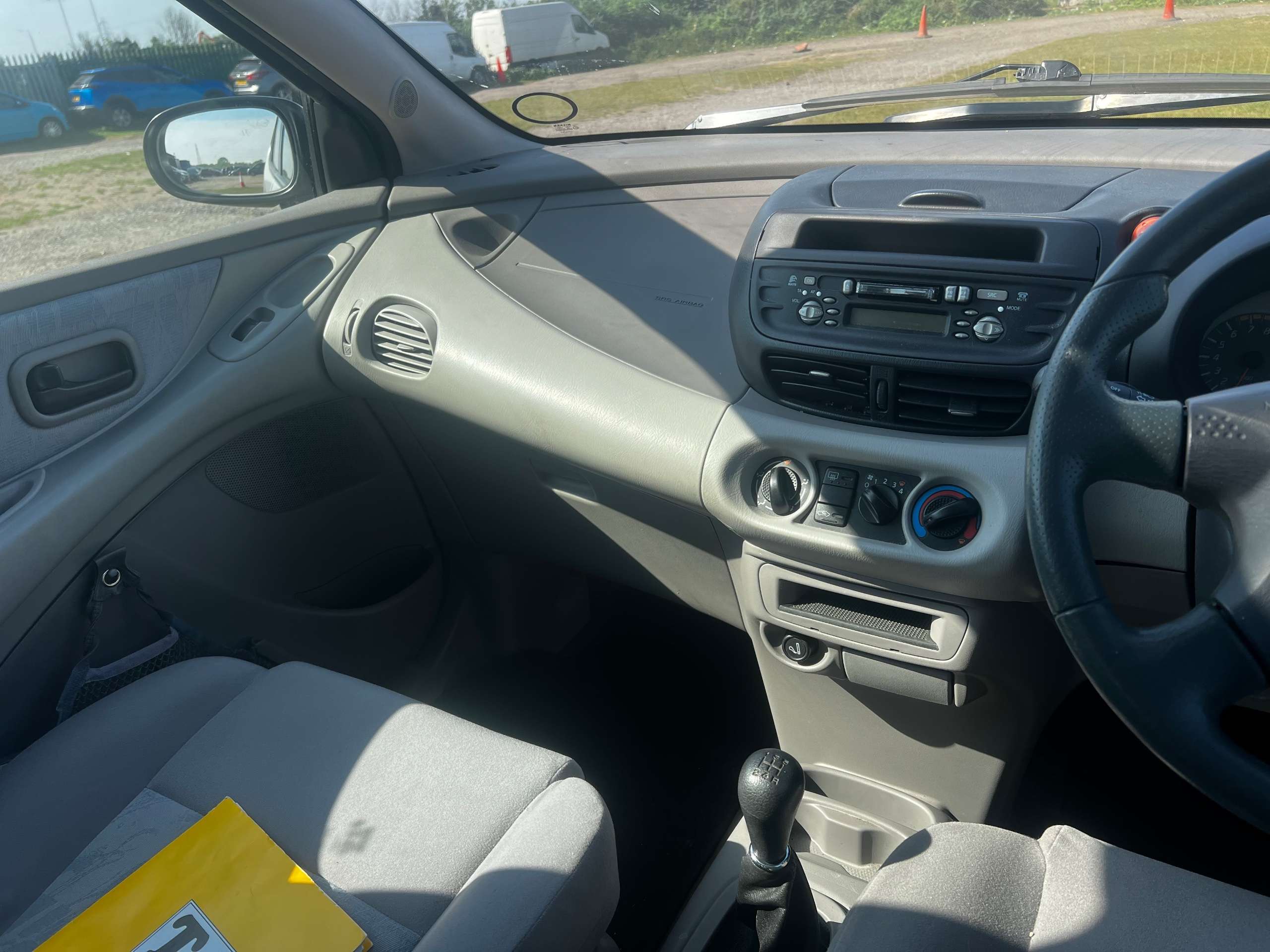2003 NISSAN ALMERA TINO 2003 NISSAN ALMERA TINO