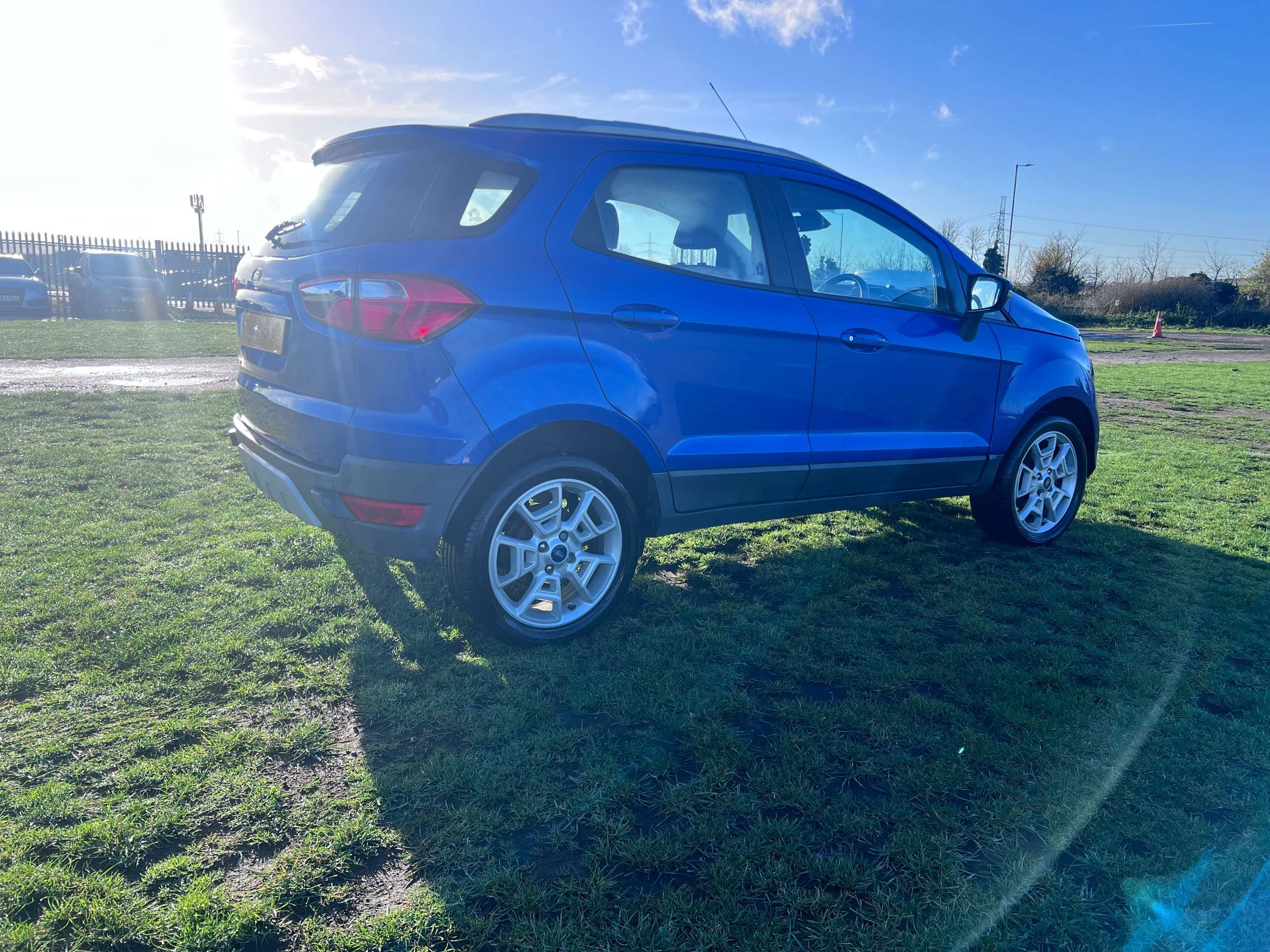 A 2017 FORD ECOSPORT 1.0T EcoBoost Titanium SUV 5dr Petrol Manual 2WD Euro 5 (s/s) (125 ps) A 2017 FORD ECOSPORT 1.0T EcoBoost Titanium SUV 5dr Petrol Manual 2WD Euro 5 (s/s) (125 ps)