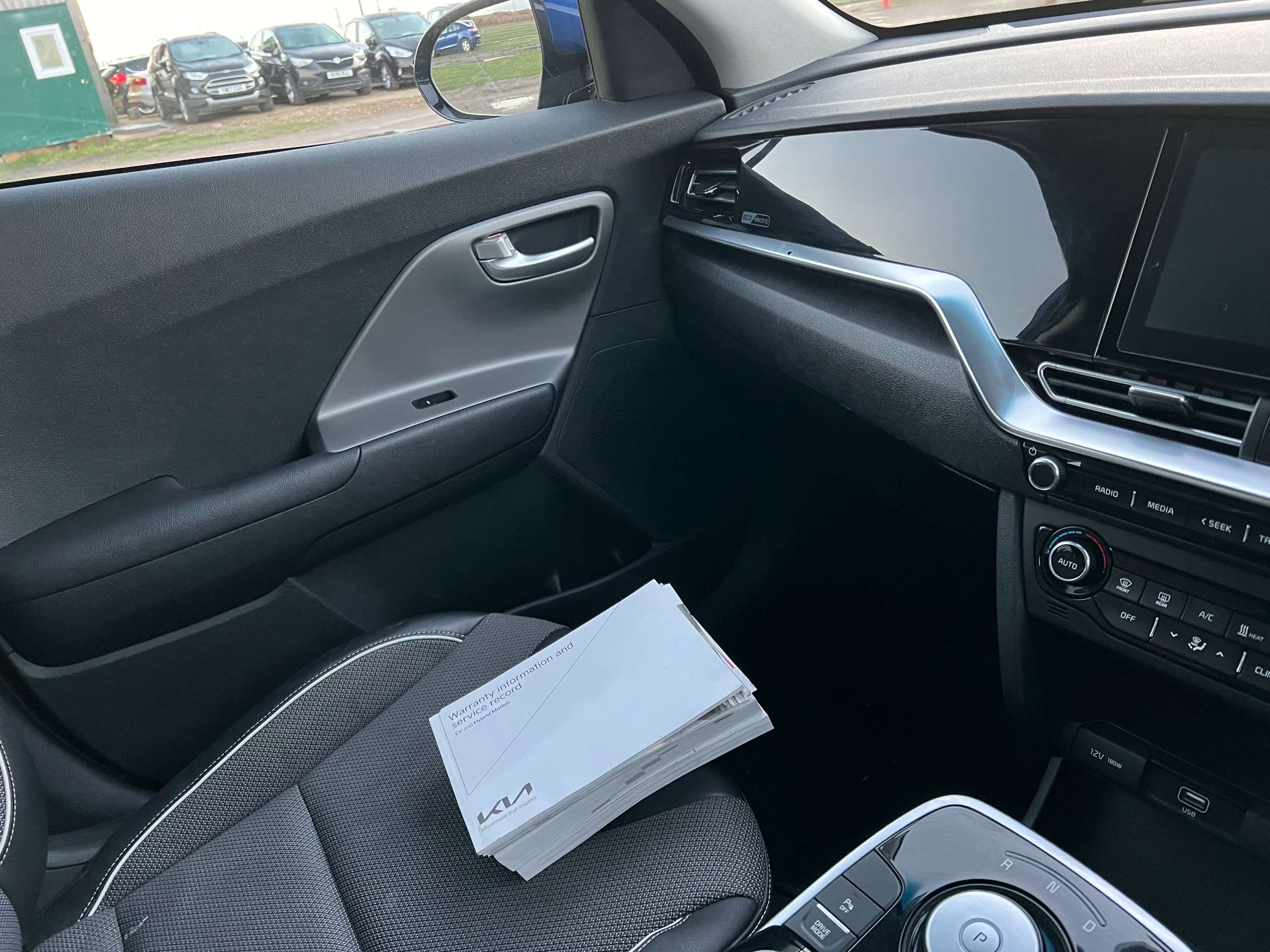 2022 KIA NIRO 2022 KIA NIRO