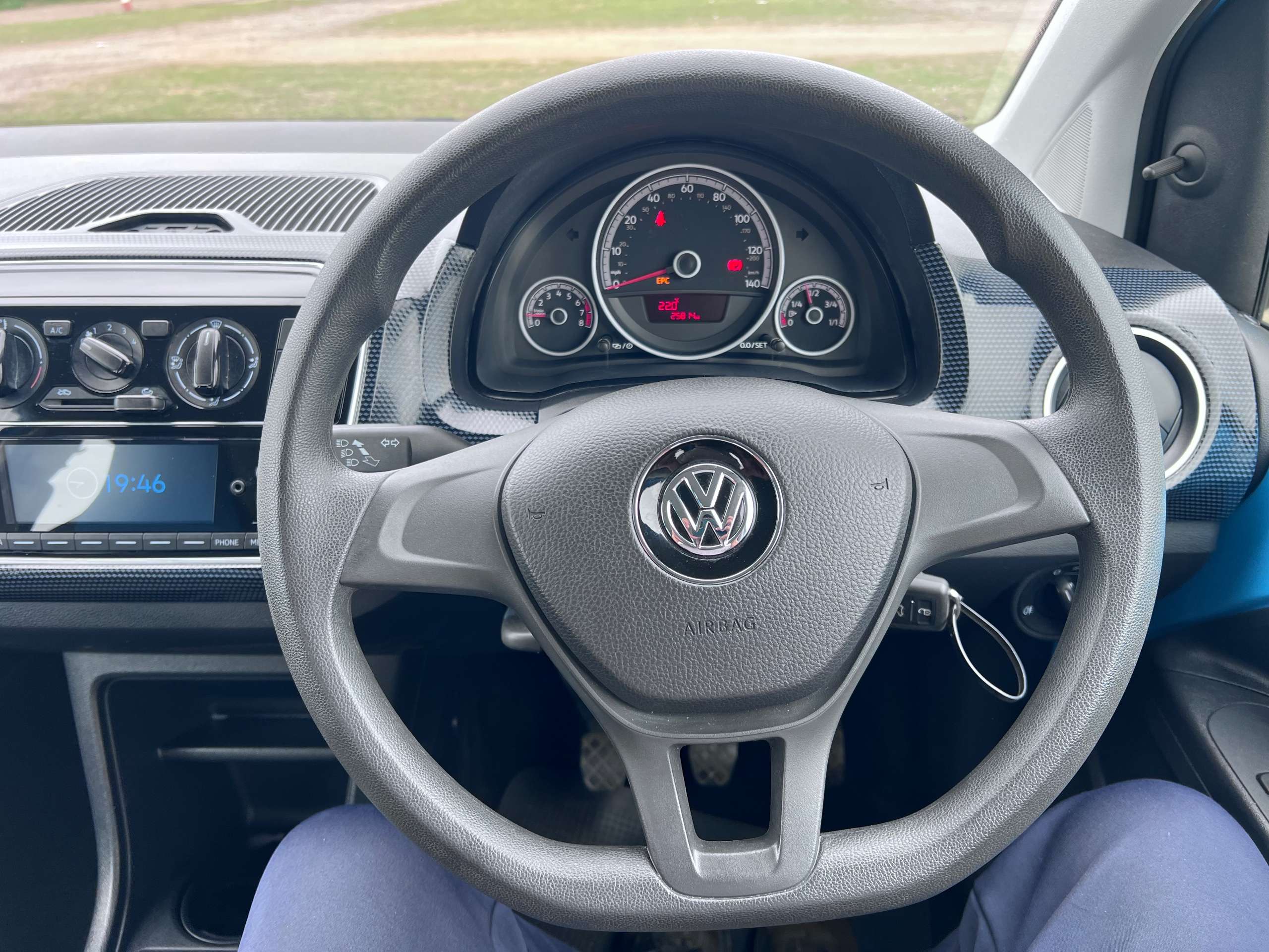 2017 VOLKSWAGEN MOVE UP 2017 VOLKSWAGEN MOVE UP