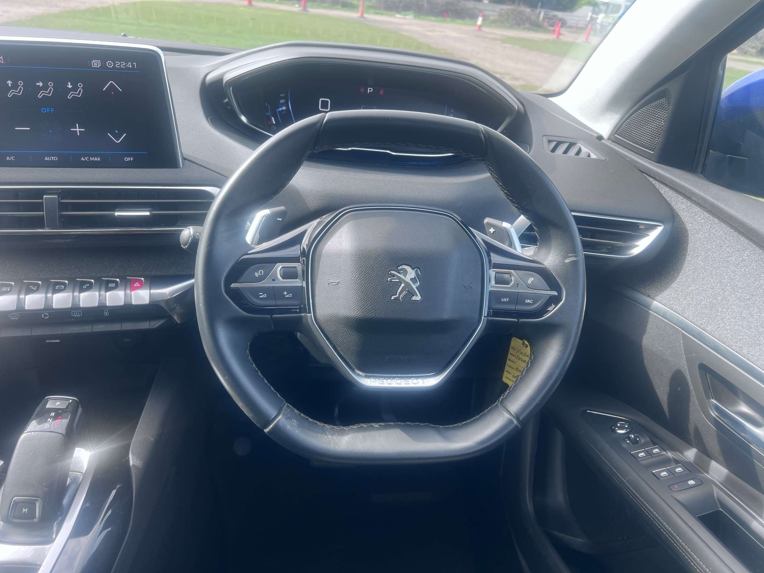 2020 PEUGEOT 3008 2020 PEUGEOT 3008