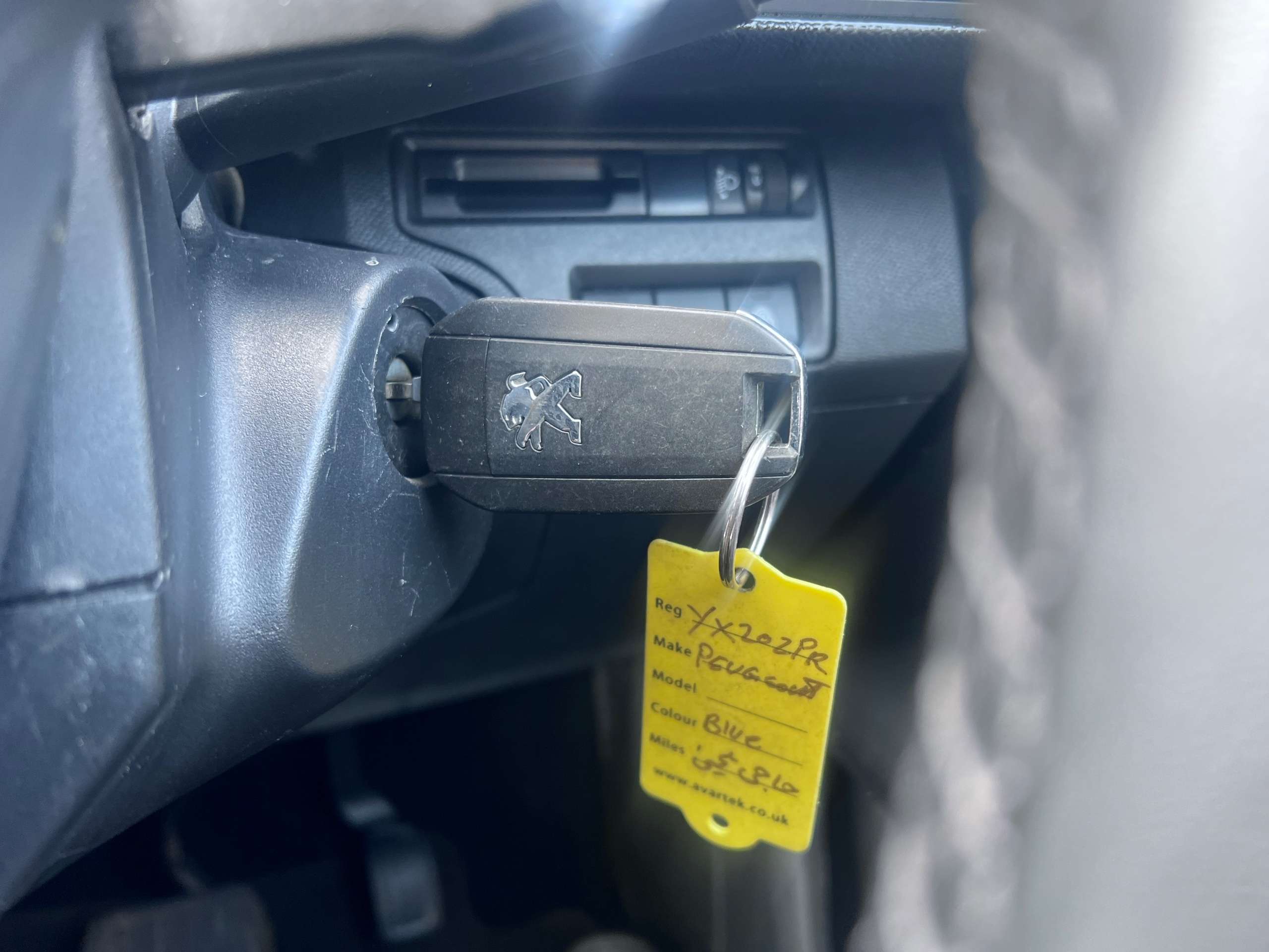 2020 PEUGEOT 3008 2020 PEUGEOT 3008