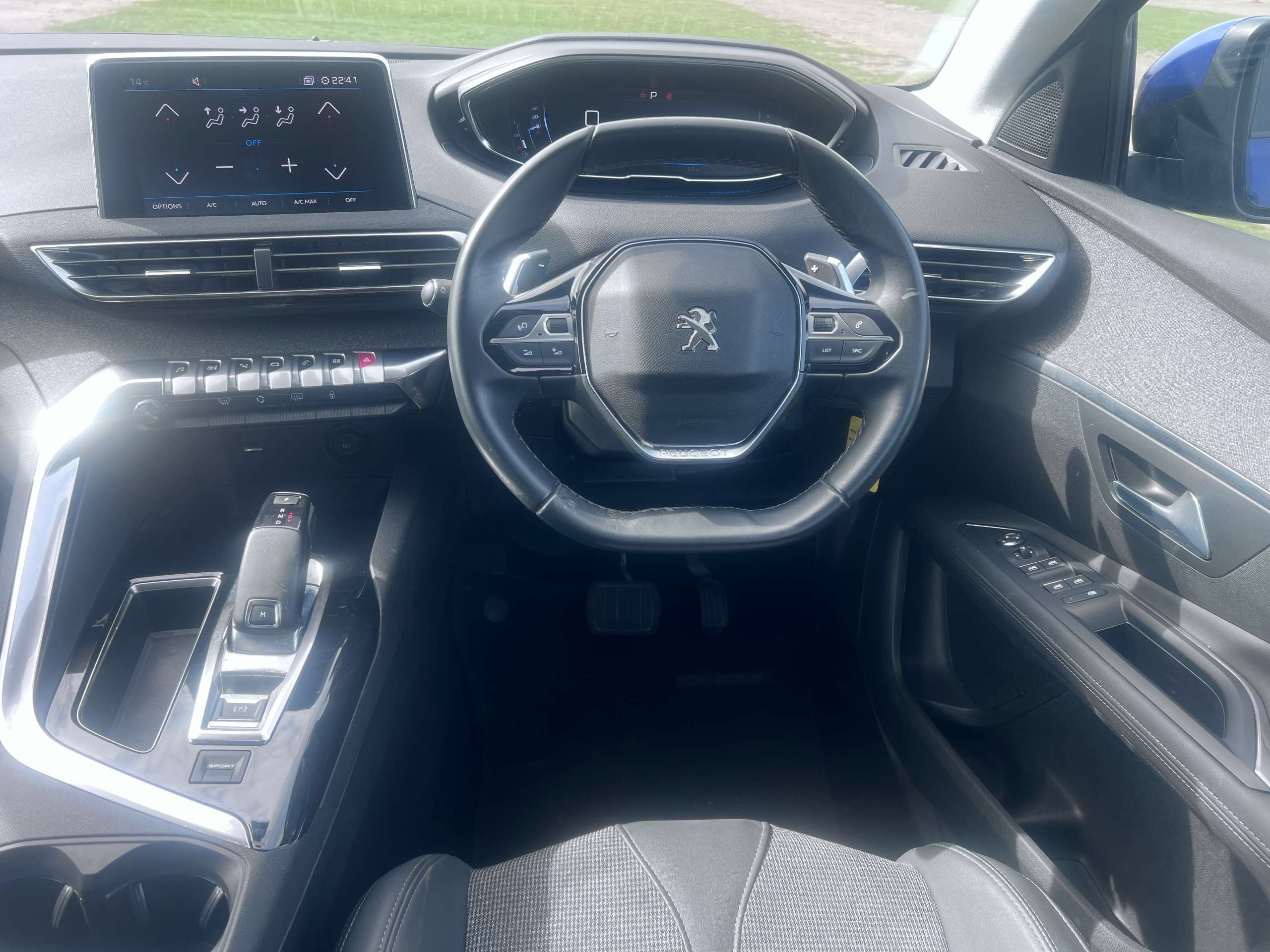 2020 PEUGEOT 3008 2020 PEUGEOT 3008