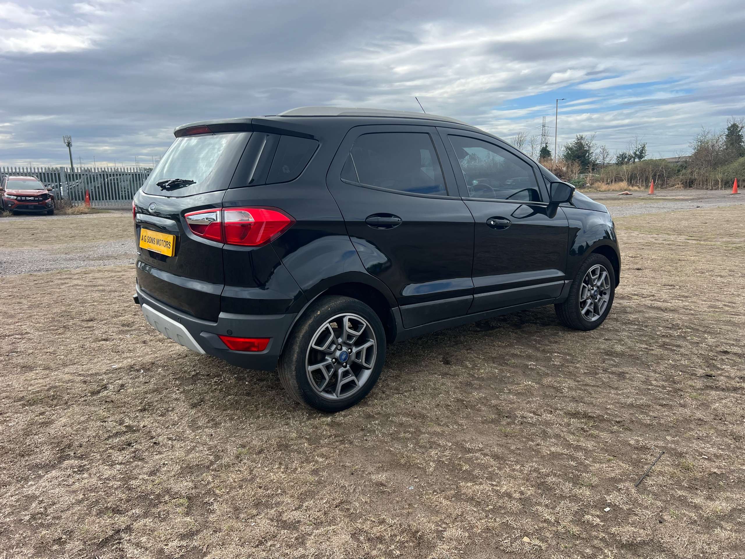 A 2017 FORD ECOSPORT 1.5 Titanium SUV 5dr Petrol Powershift 2WD Euro 5 (112 ps) A 2017 FORD ECOSPORT 1.5 Titanium SUV 5dr Petrol Powershift 2WD Euro 5 (112 ps)