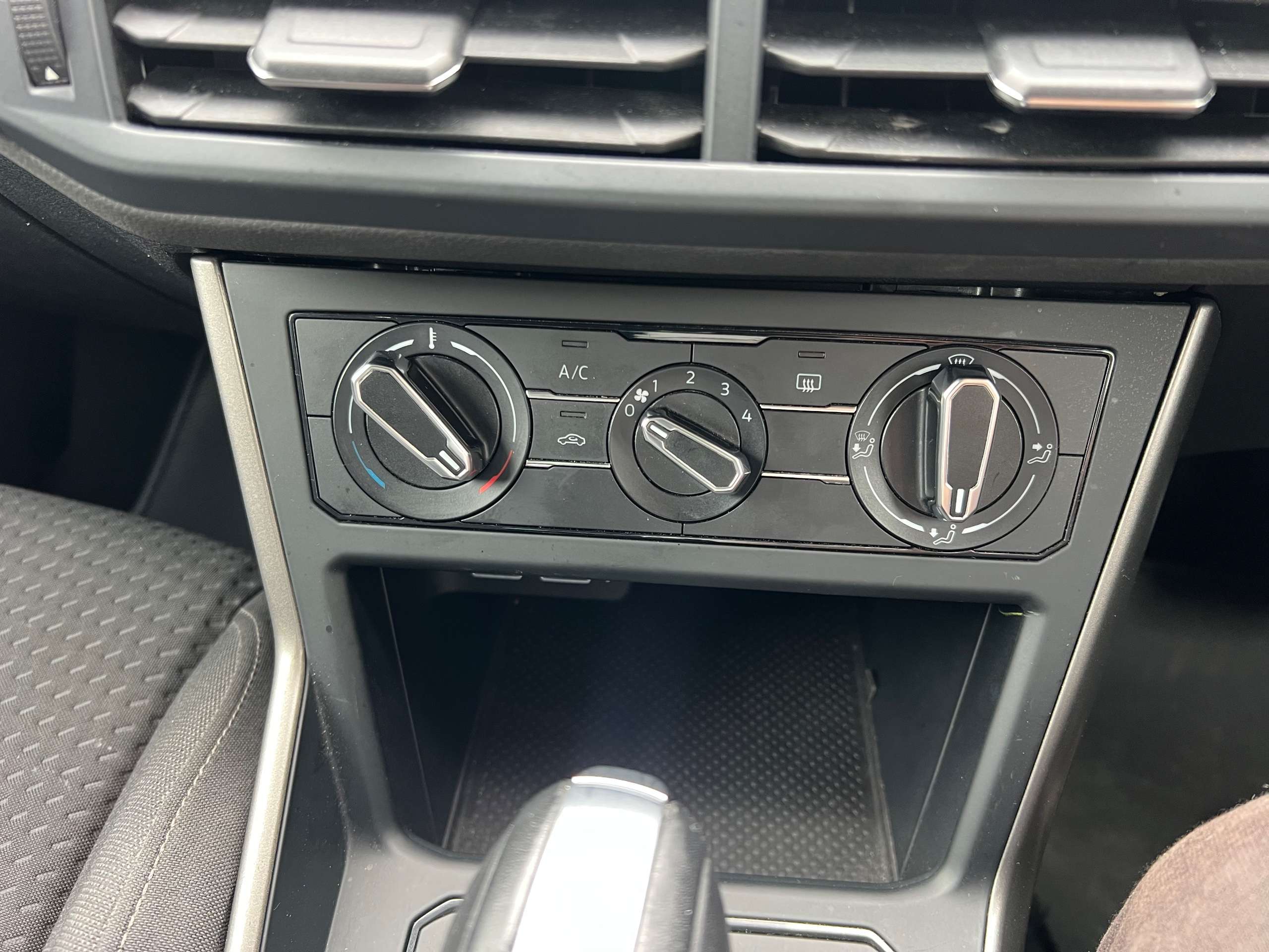 2018 VOLKSWAGEN POLO 2018 VOLKSWAGEN POLO