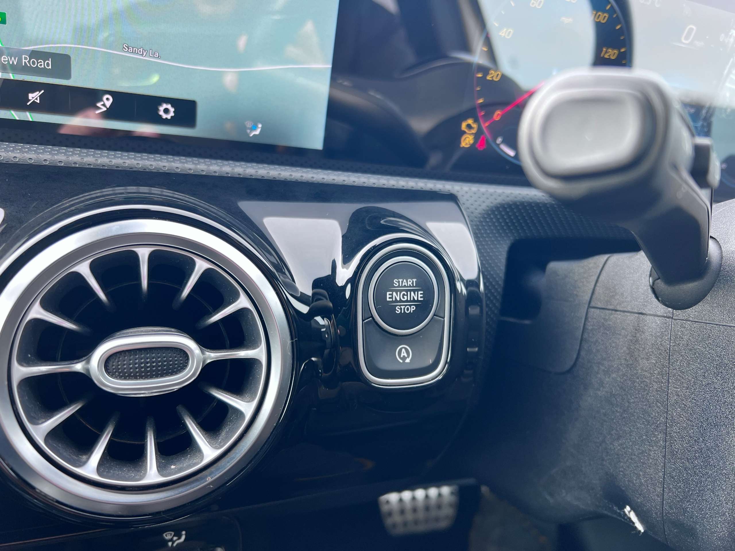 2019 MERCEDES-BENZ A CLASS 2019 MERCEDES-BENZ A CLASS