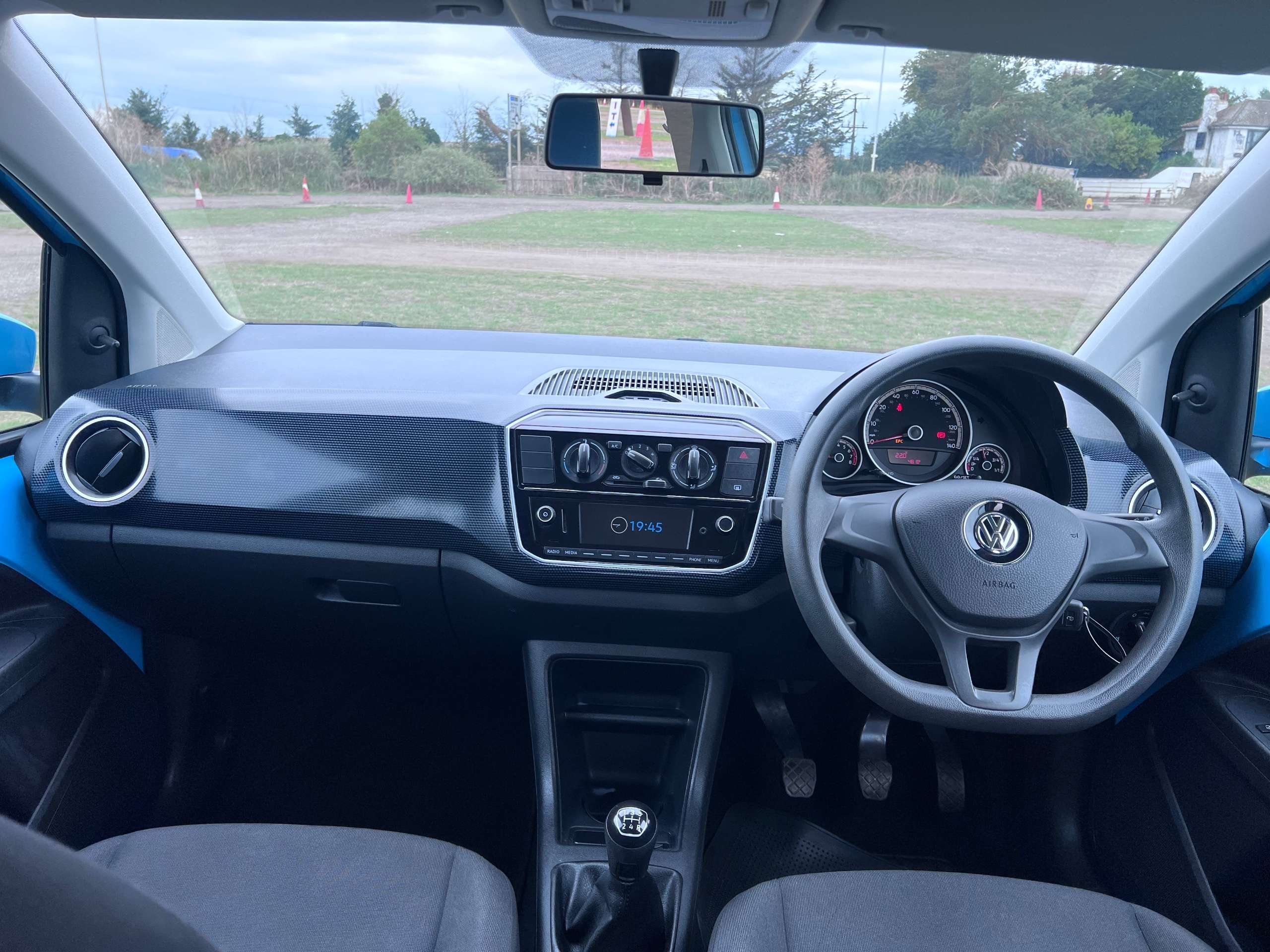 2017 VOLKSWAGEN MOVE UP 2017 VOLKSWAGEN MOVE UP