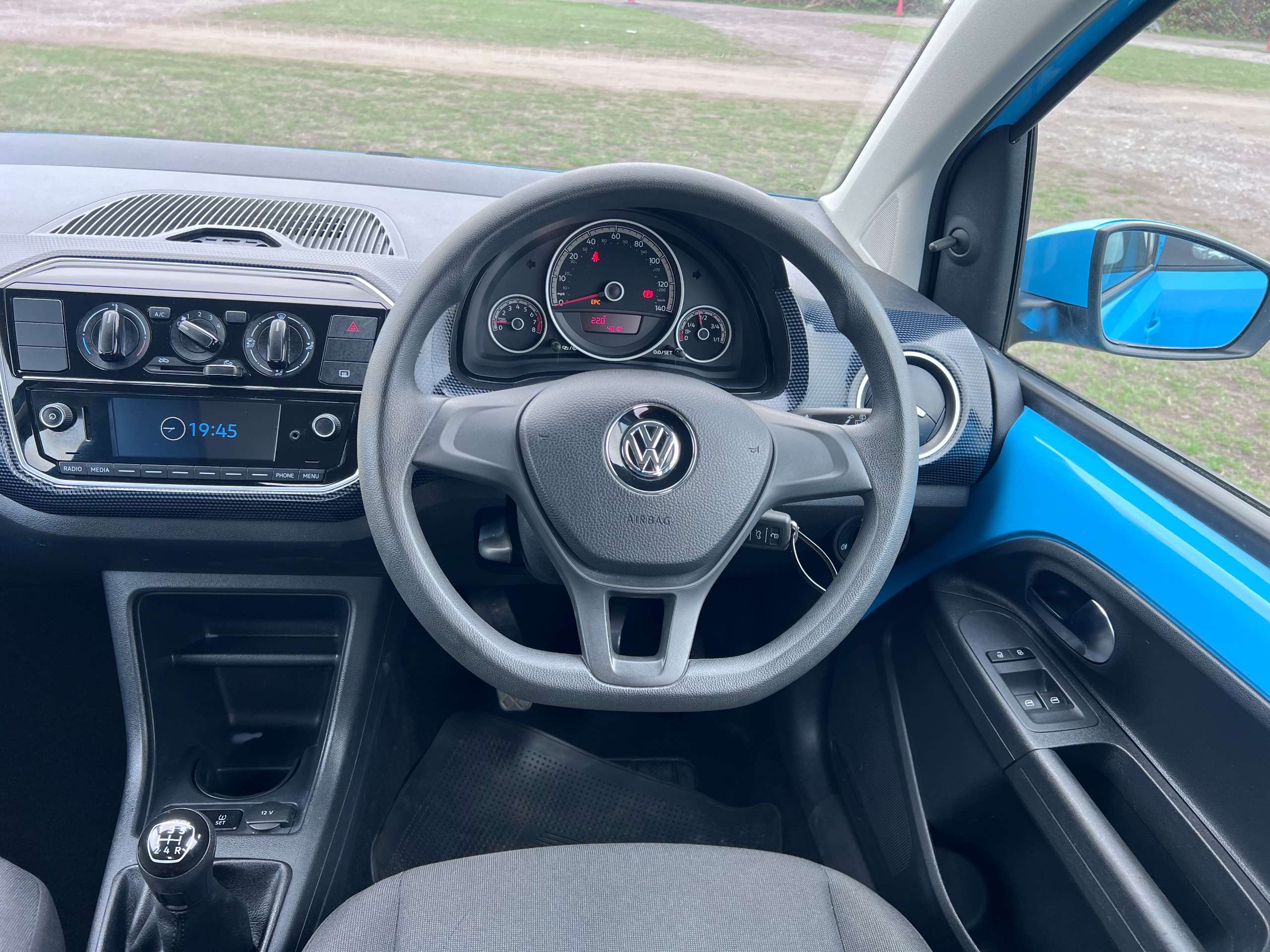 2017 VOLKSWAGEN MOVE UP 2017 VOLKSWAGEN MOVE UP