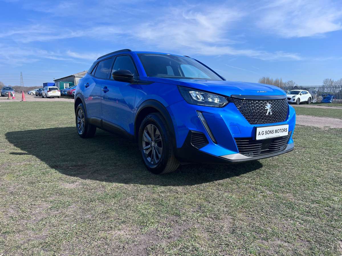 Check out this Peugeot 2008 2023 Petrol Manual