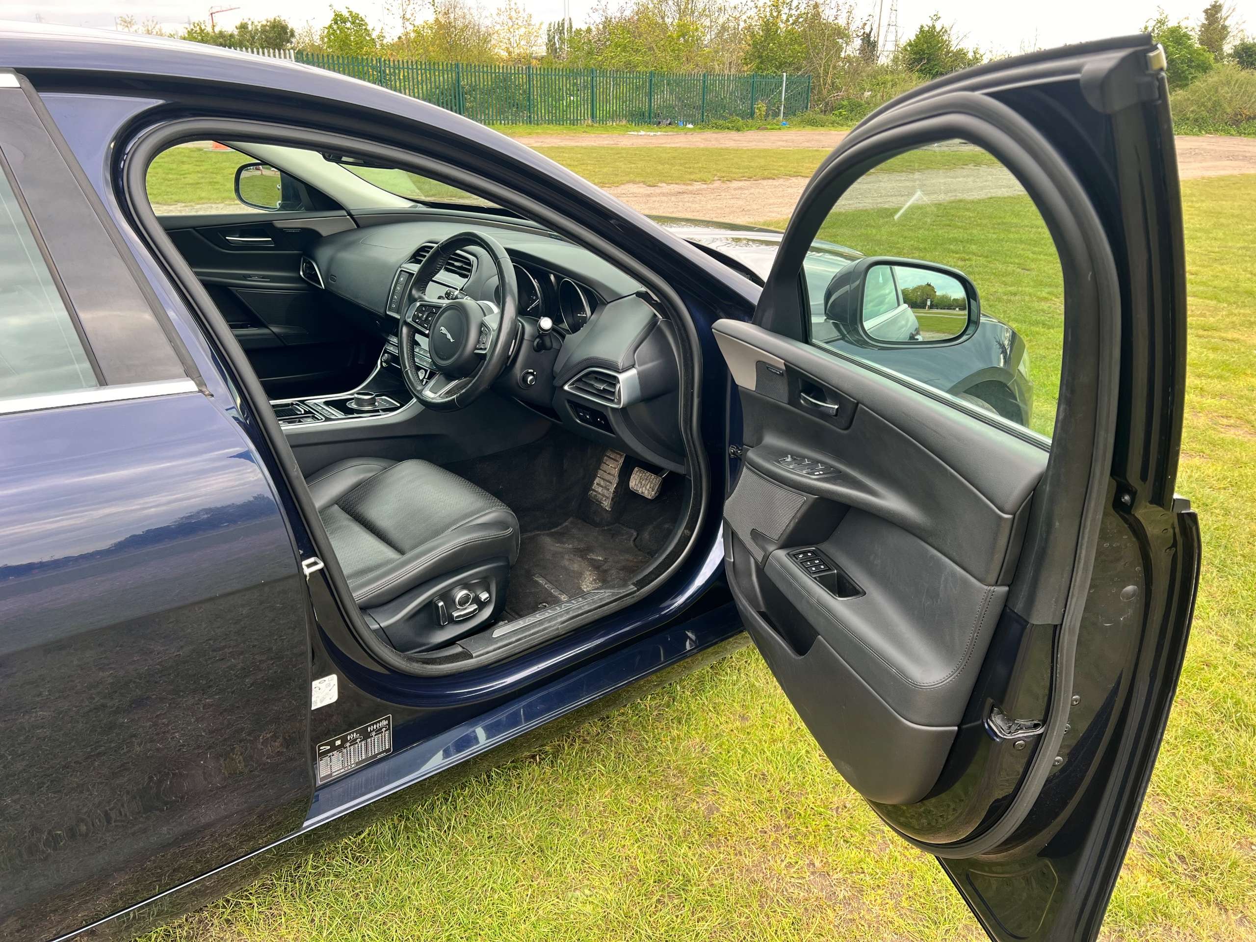 2017 JAGUAR XE 2017 JAGUAR XE