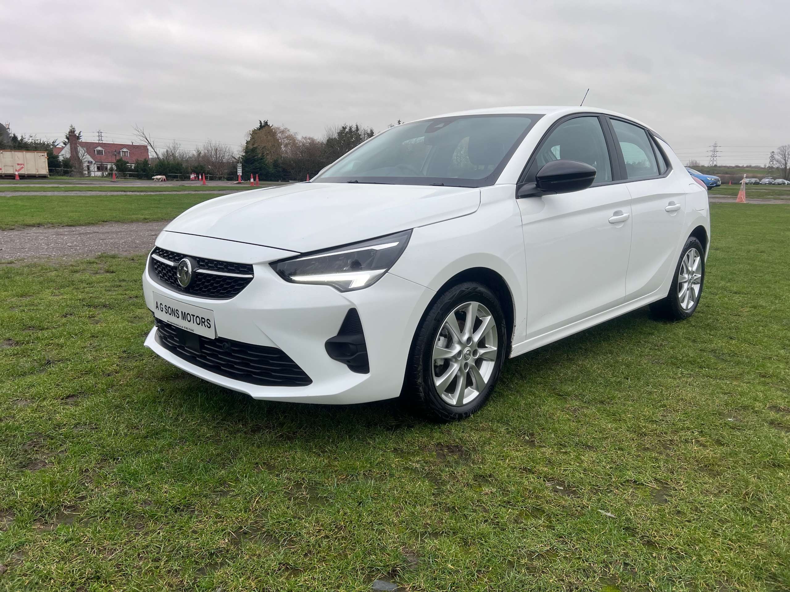 A 2023 VAUXHALL CORSA DESIGN 5-Door A 2023 VAUXHALL CORSA DESIGN 5-Door
