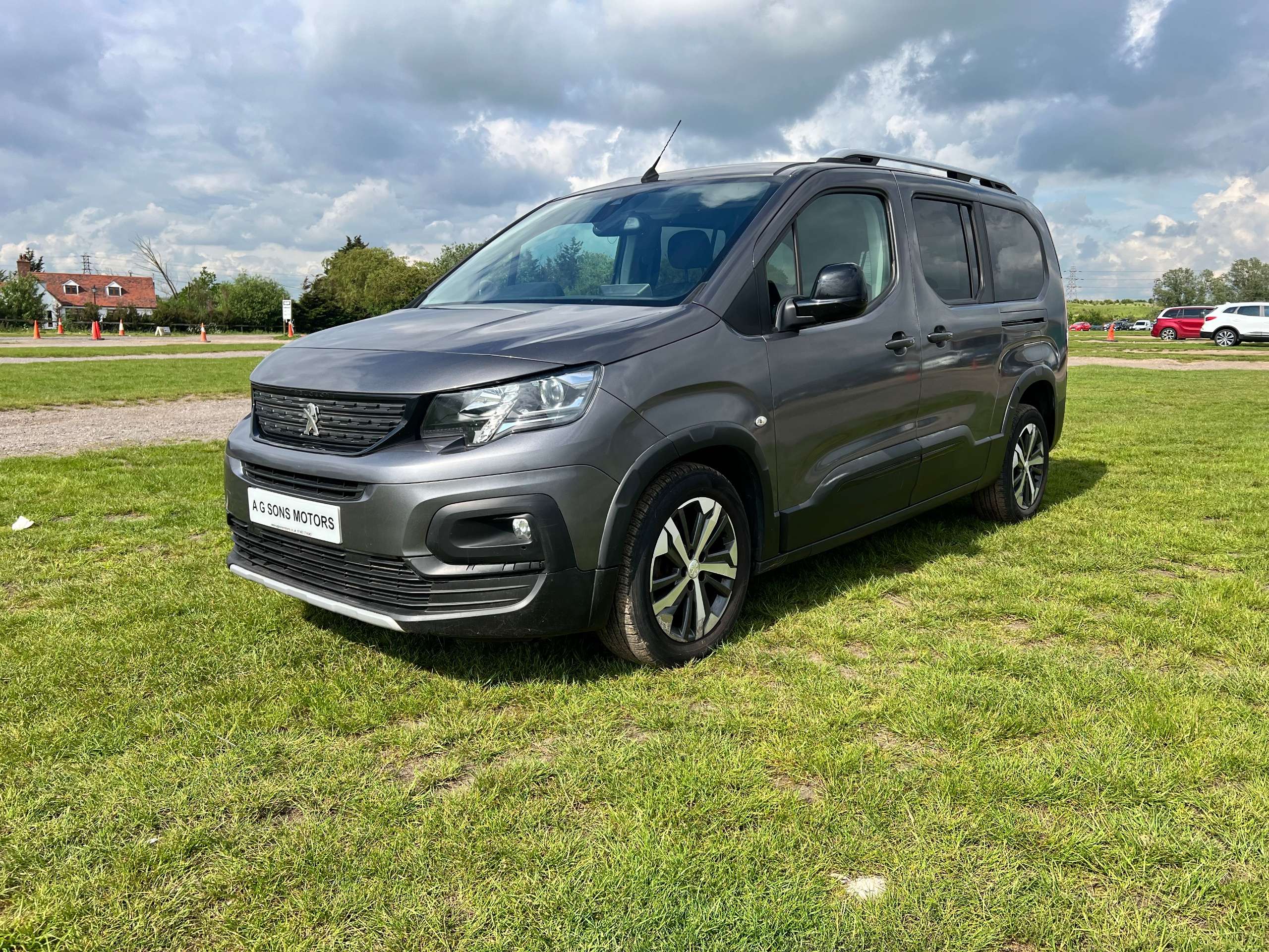 2019 PEUGEOT RIFTER 2019 PEUGEOT RIFTER