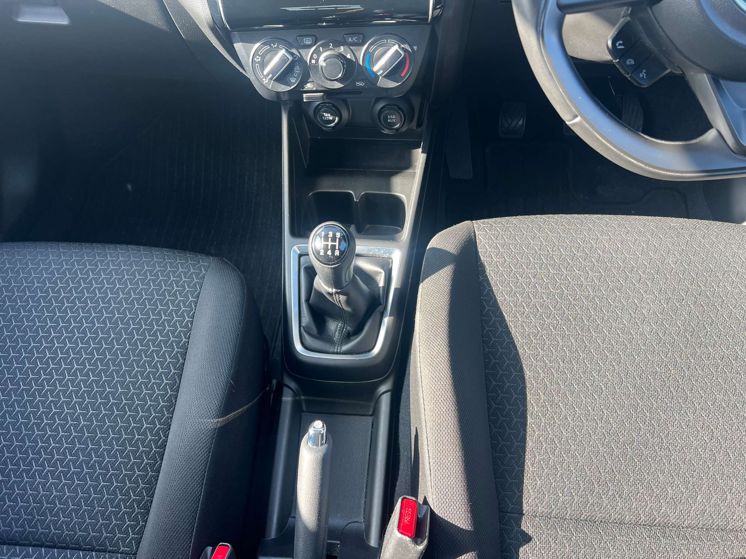 2023 SUZUKI SWIFT 2023 SUZUKI SWIFT