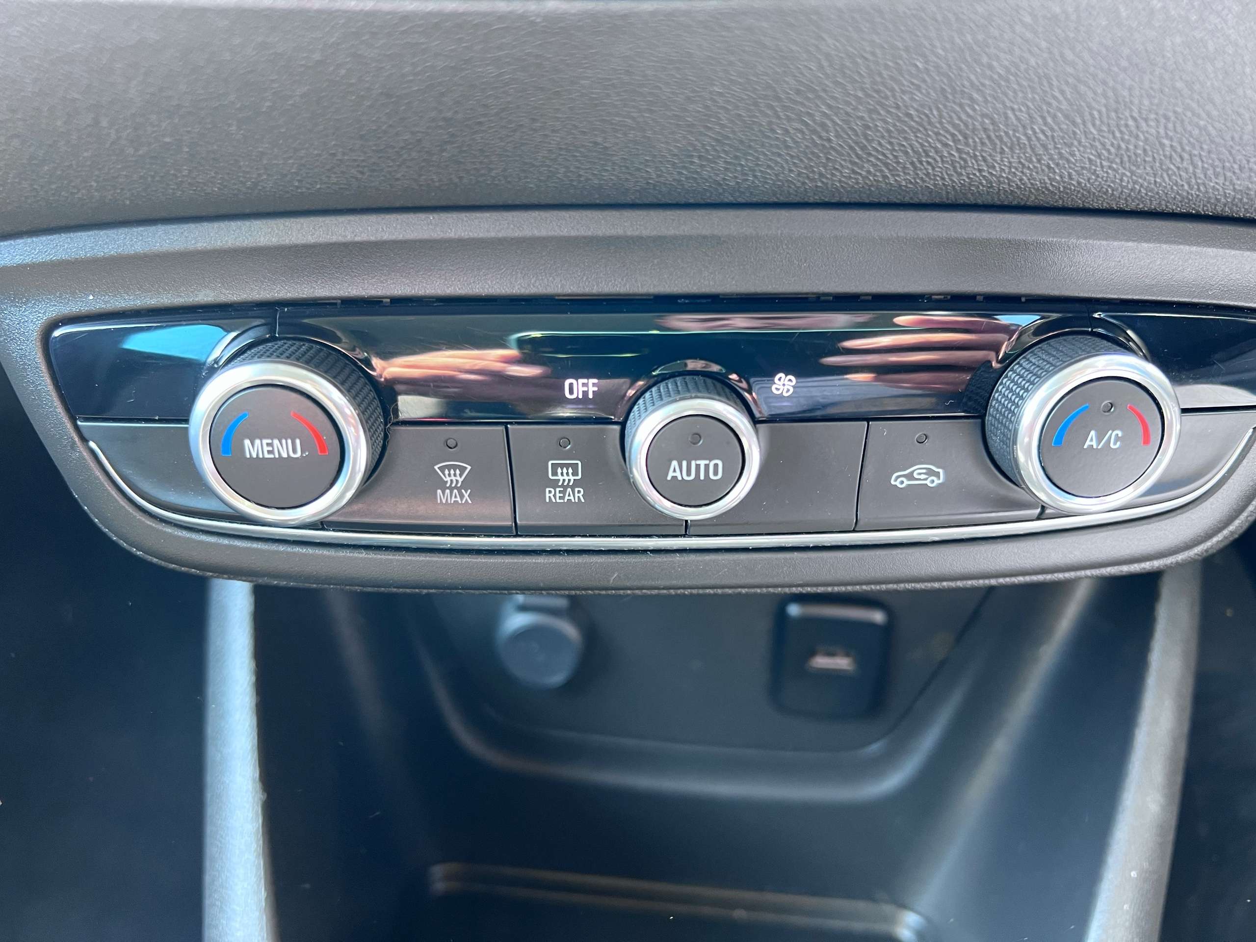 2018 VAUXHALL CROSSLAND X 2018 VAUXHALL CROSSLAND X