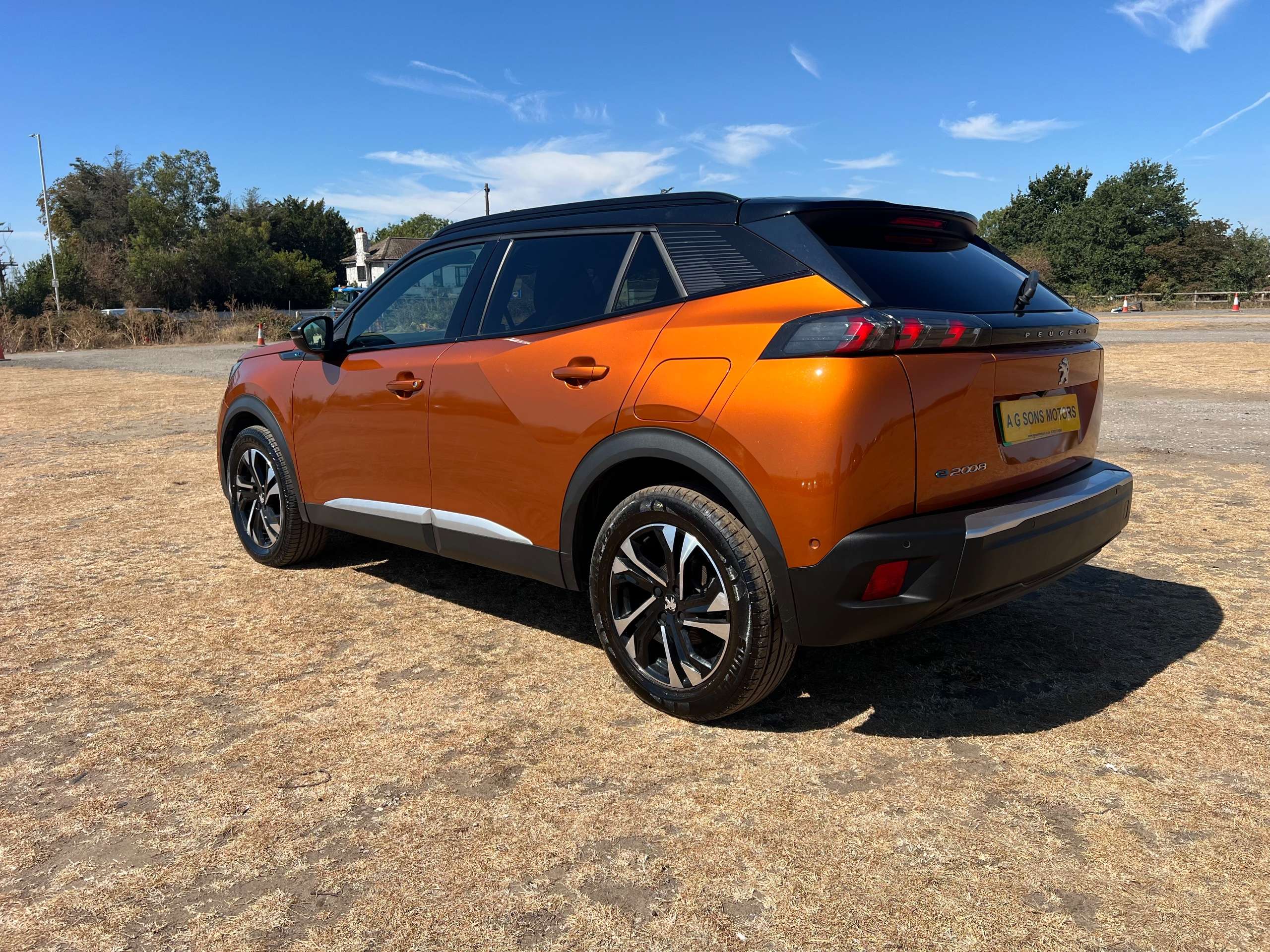 A 2022 PEUGEOT E-2008 50kWh GT SUV 5dr Electric Auto (7kW Charger) (136 ps) A 2022 PEUGEOT E-2008 50kWh GT SUV 5dr Electric Auto (7kW Charger) (136 ps)