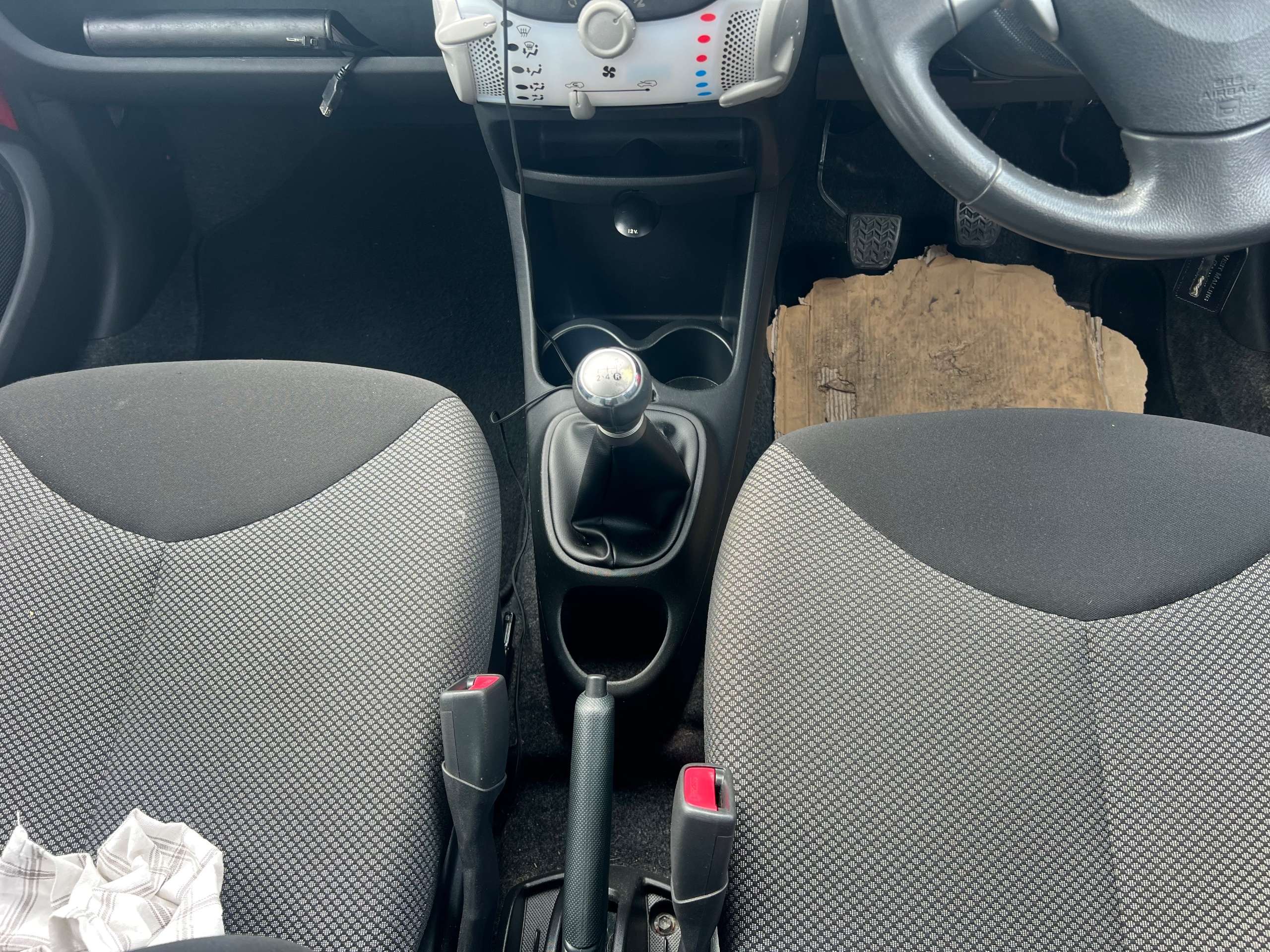 2014 TOYOTA AYGO 2014 TOYOTA AYGO