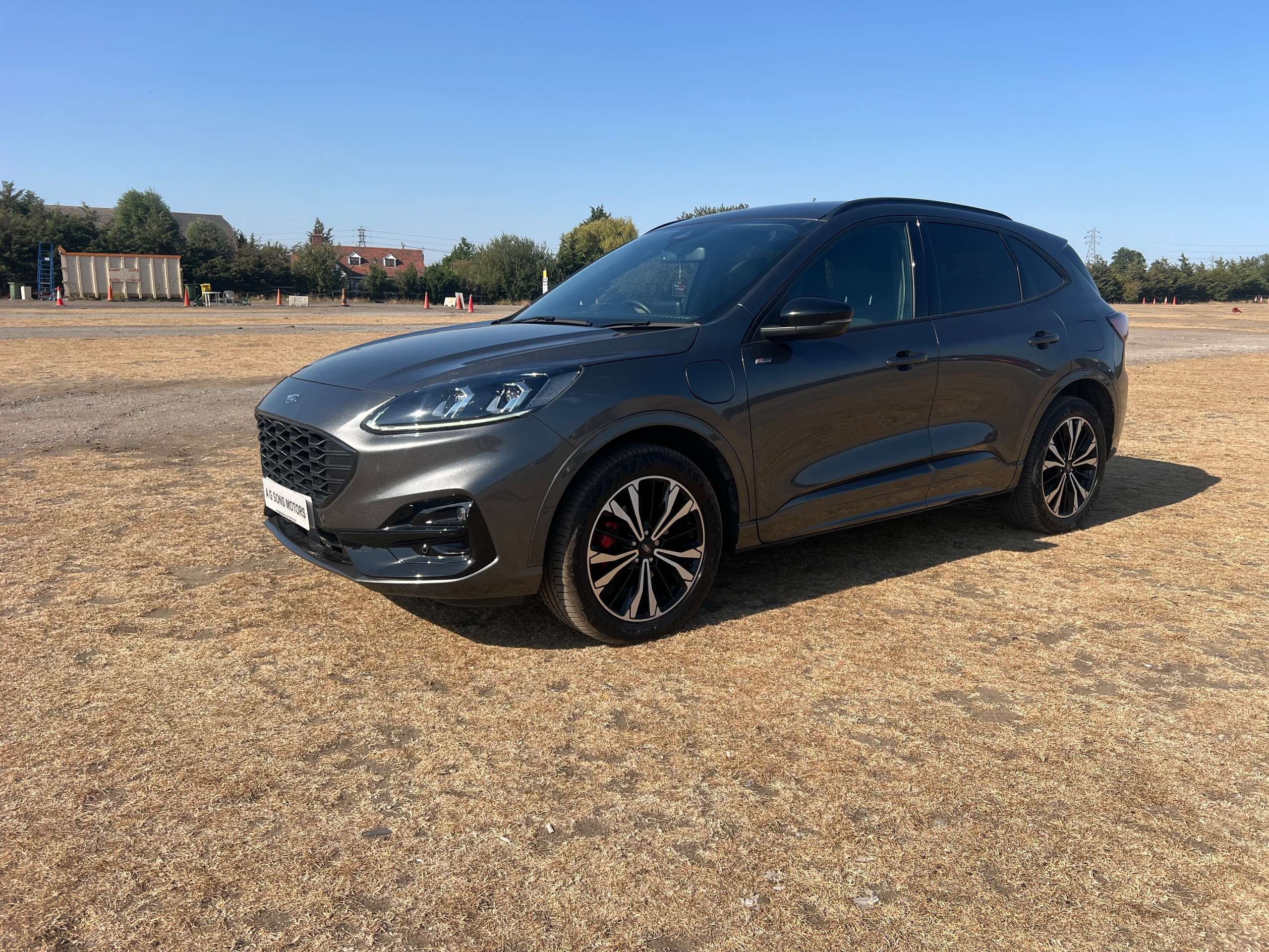 A 2024 FORD KUGA 2.5 Duratec 14.4kWh ST-Line Edition SUV 5dr Petrol Plug-in Hybrid CVT Euro 6 (s/s) (225 ps) A 2024 FORD KUGA 2.5 Duratec 14.4kWh ST-Line Edition SUV 5dr Petrol Plug-in Hybrid CVT Euro 6 (s/s) (225 ps)