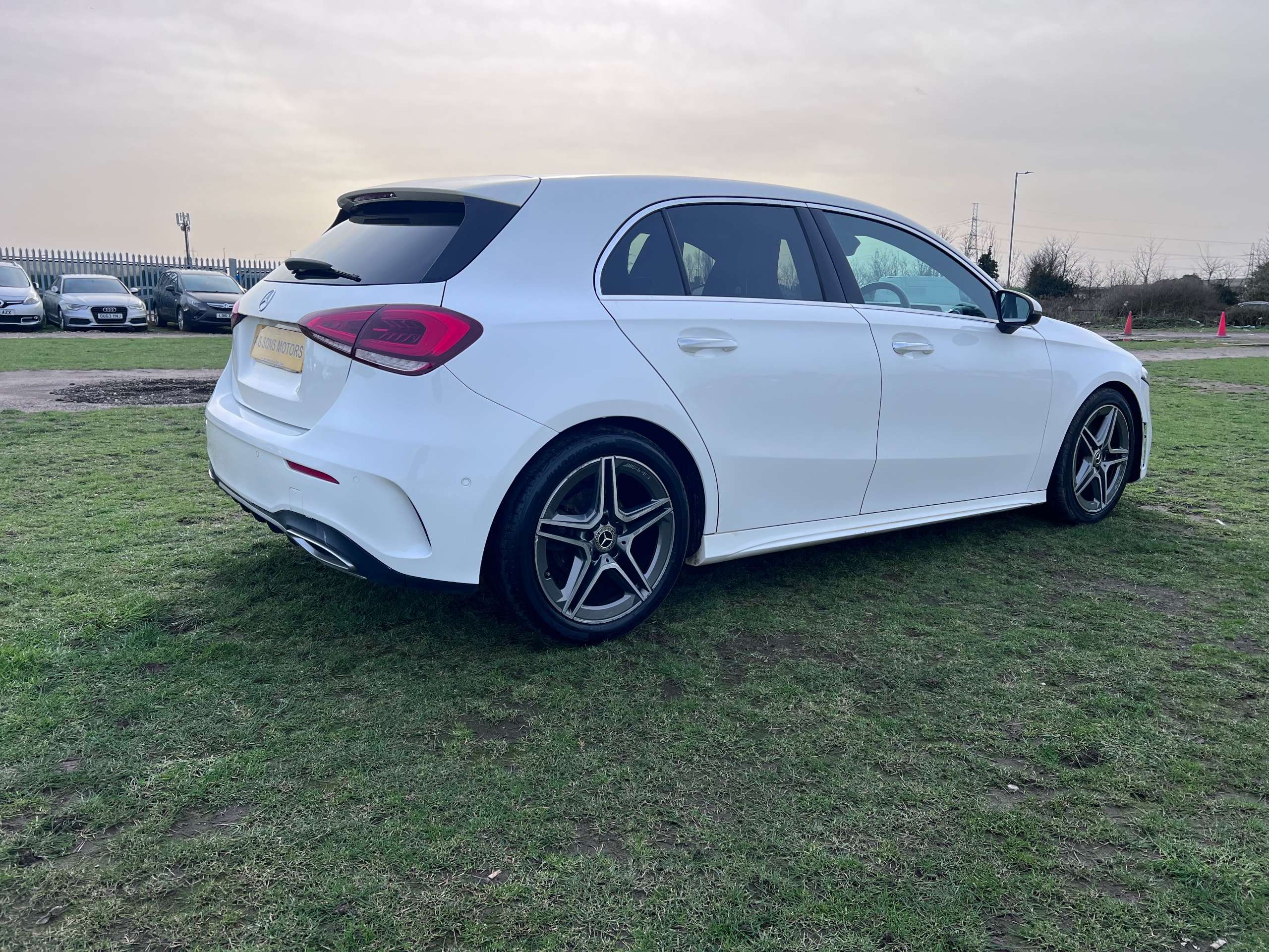A 2019 MERCEDES-BENZ A CLASS 2.0 A200d AMG Line (Premium) Hatchback 5dr Diesel 8G-DCT Euro 6 (s/s) (150 ps) A 2019 MERCEDES-BENZ A CLASS 2.0 A200d AMG Line (Premium) Hatchback 5dr Diesel 8G-DCT Euro 6 (s/s) (150 ps)