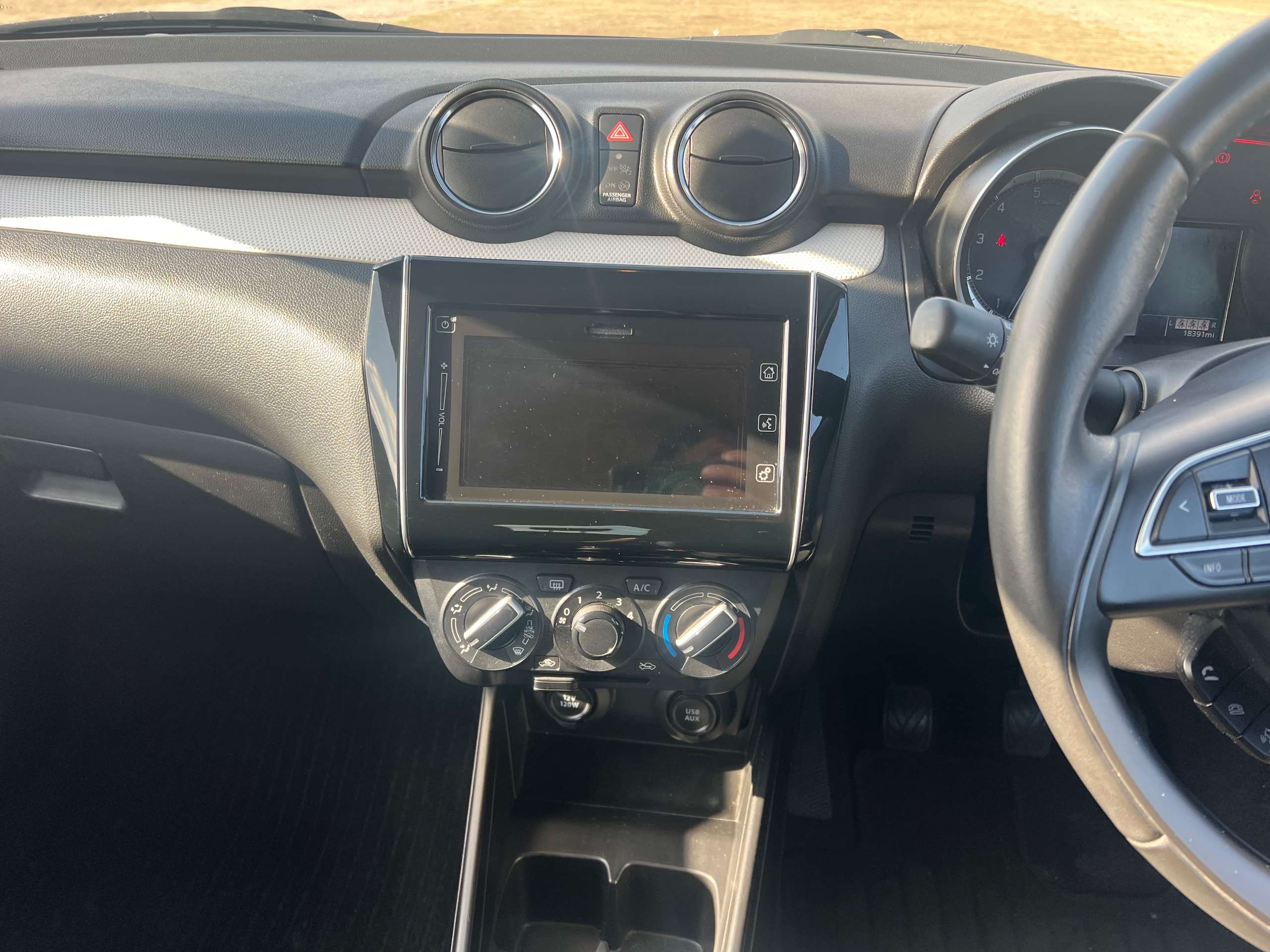 2023 SUZUKI SWIFT 2023 SUZUKI SWIFT