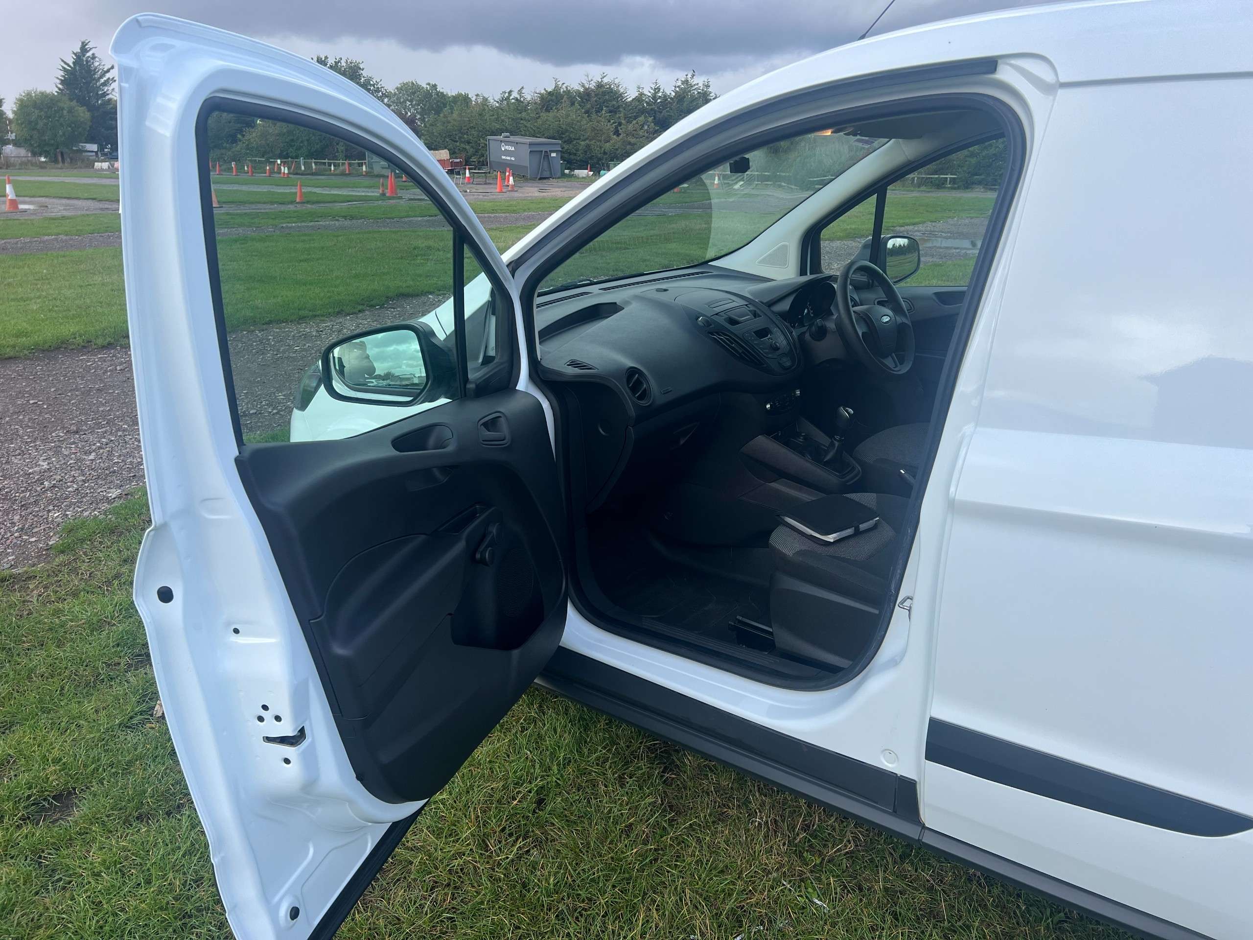 2020 FORD TRANSIT COURIER 2020 FORD TRANSIT COURIER