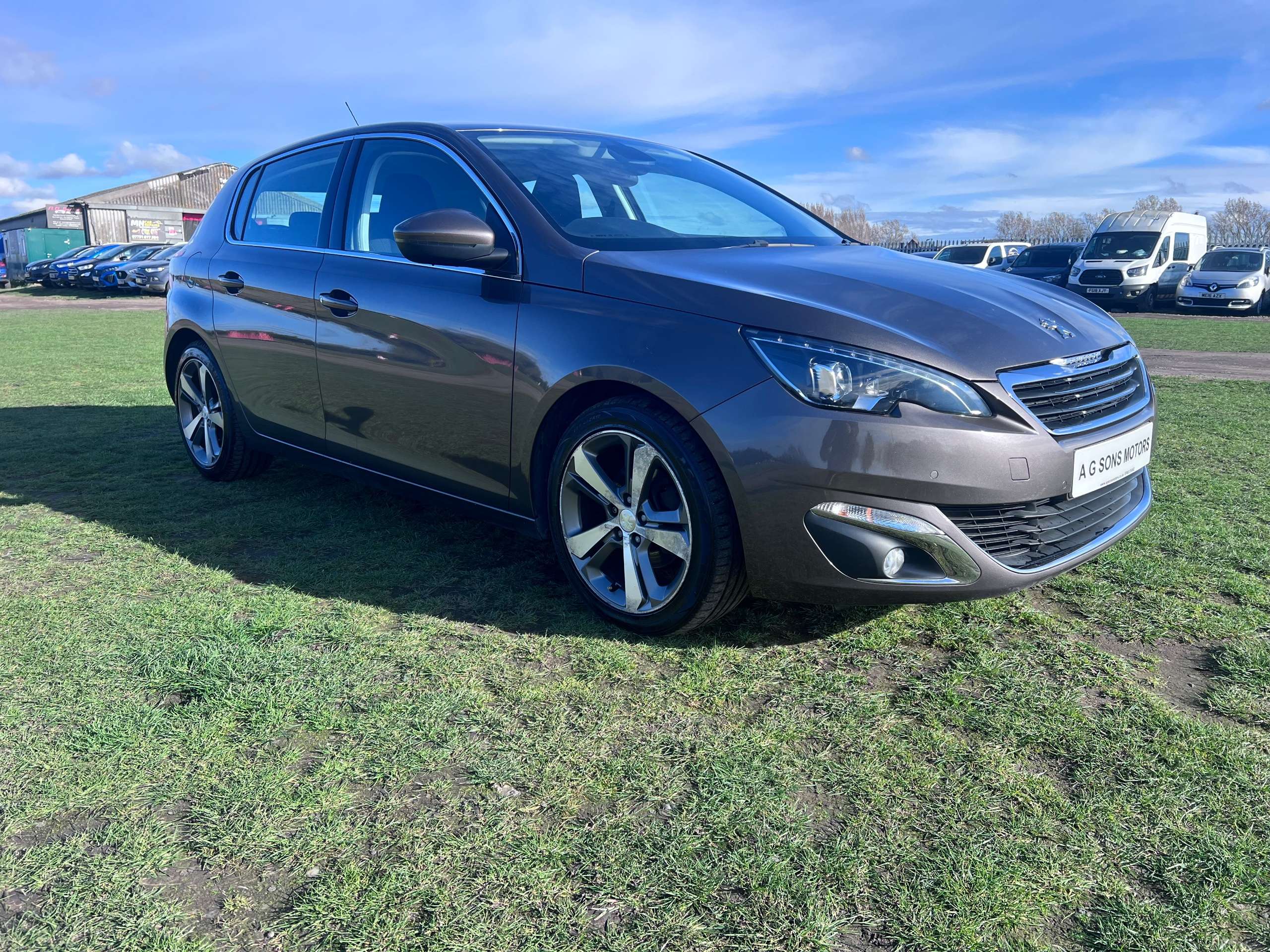 A 2014 PEUGEOT 308 1.6 THP Allure Hatchback 5dr Petrol Manual Euro 5 (125 ps) A 2014 PEUGEOT 308 1.6 THP Allure Hatchback 5dr Petrol Manual Euro 5 (125 ps)
