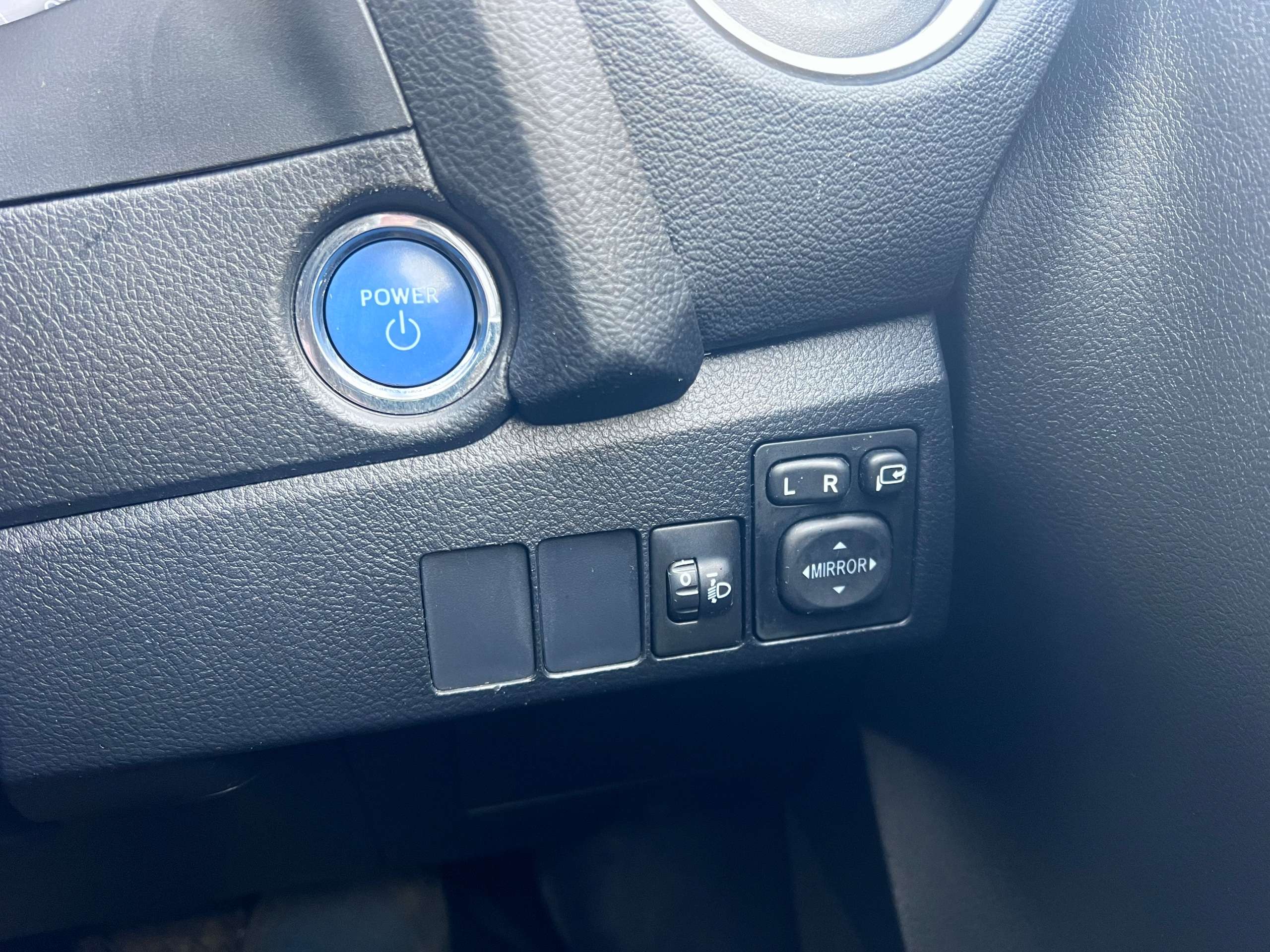 2014 TOYOTA AURIS 2014 TOYOTA AURIS