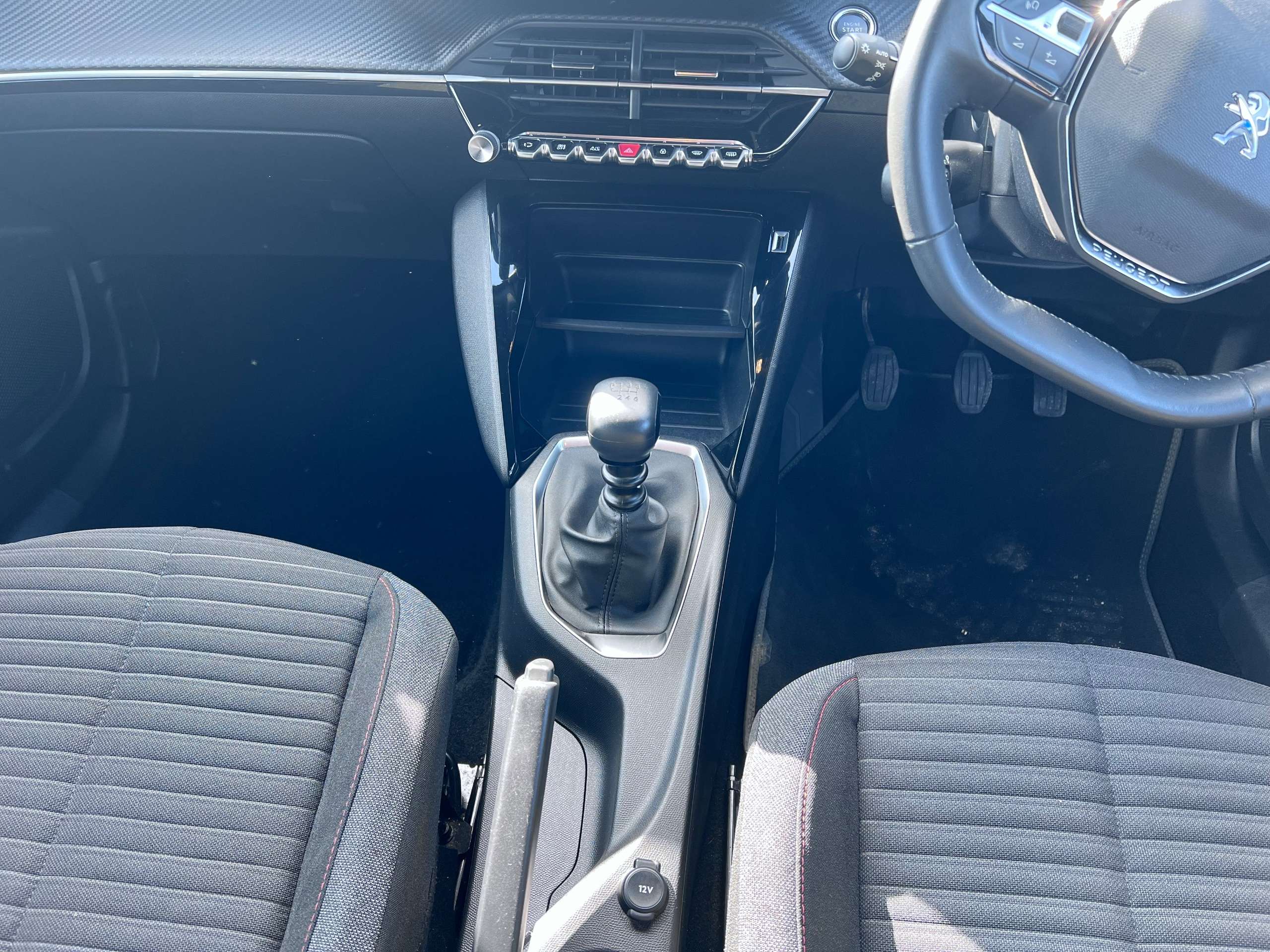 2023 PEUGEOT 2008 2023 PEUGEOT 2008