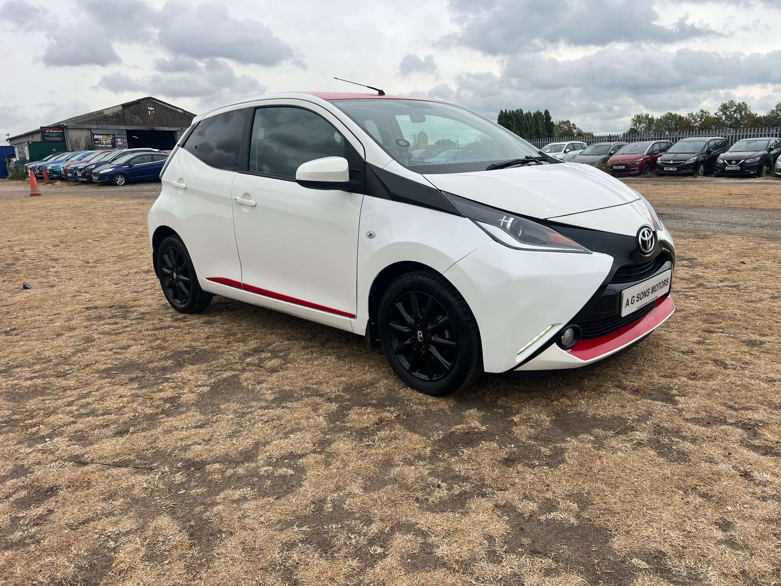 A 2018 TOYOTA AYGO 1.0 VVT-i x-press Hatchback 5dr Petrol x-shift Euro 6 (68 ps) A 2018 TOYOTA AYGO 1.0 VVT-i x-press Hatchback 5dr Petrol x-shift Euro 6 (68 ps)