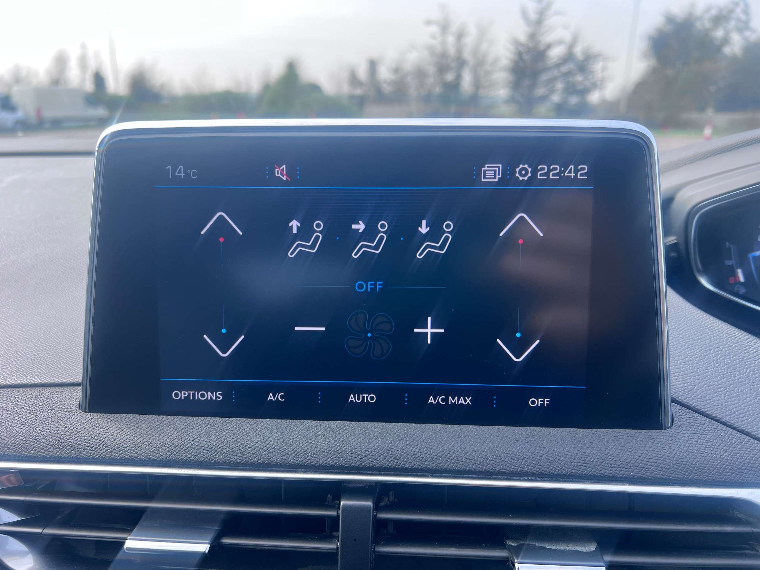 2020 PEUGEOT 3008 2020 PEUGEOT 3008