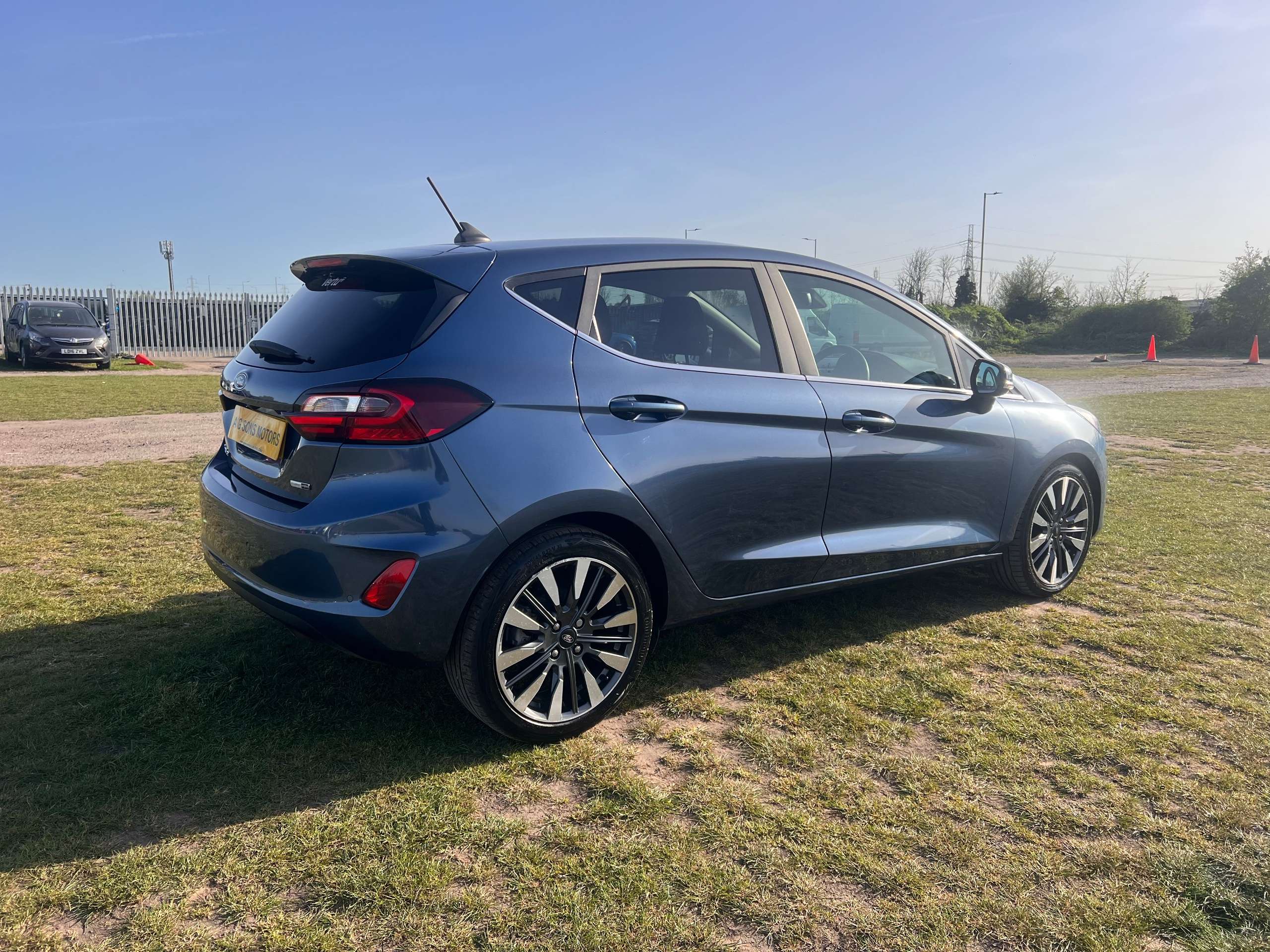 A 2022 FORD FIESTA 1.0T EcoBoost MHEV Titanium X Hatchback 5dr Petrol Hybrid DCT Euro 6 (s/s) (125 ps) A 2022 FORD FIESTA 1.0T EcoBoost MHEV Titanium X Hatchback 5dr Petrol Hybrid DCT Euro 6 (s/s) (125 ps)