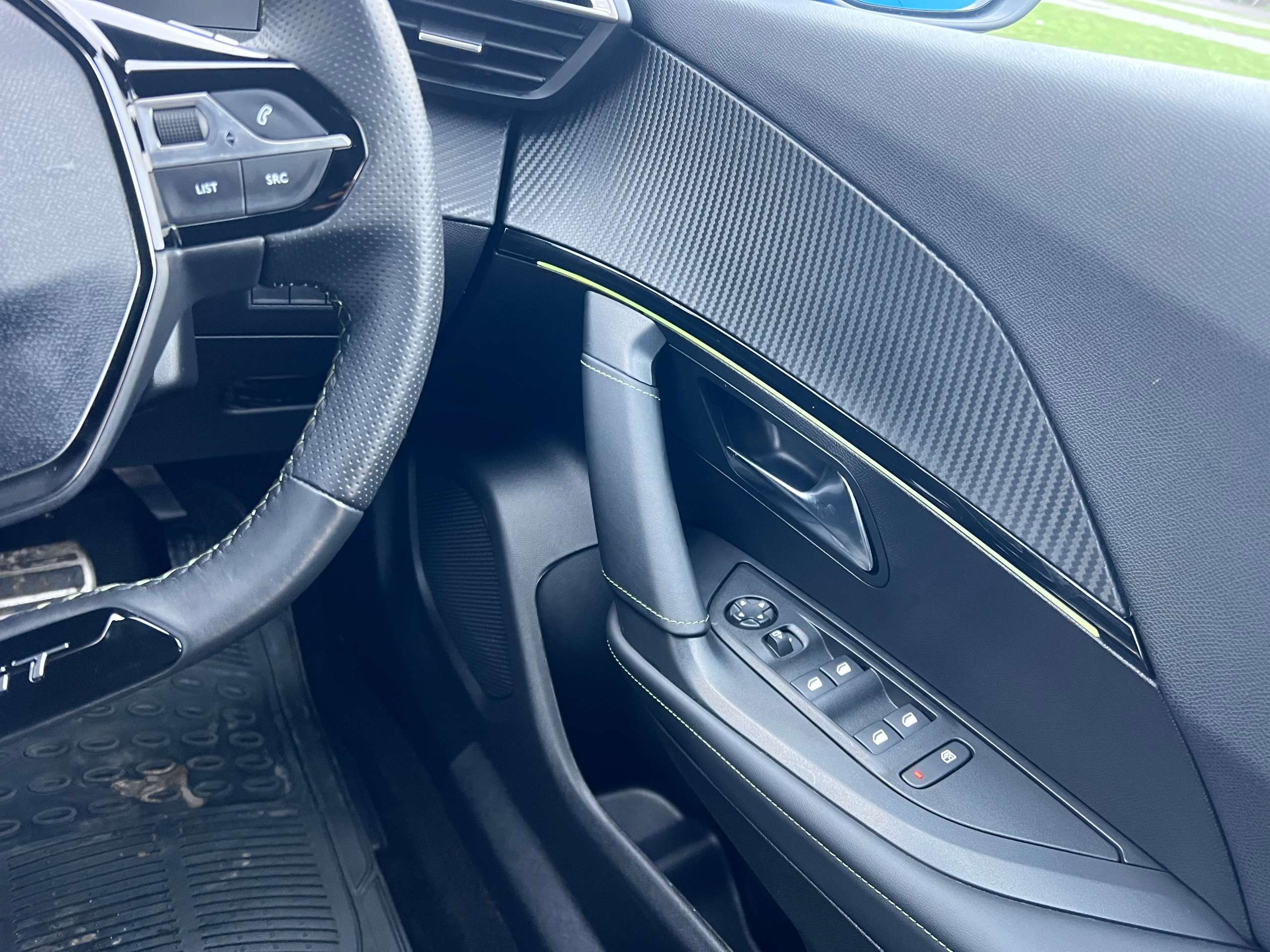 2024 PEUGEOT 2008 2024 PEUGEOT 2008