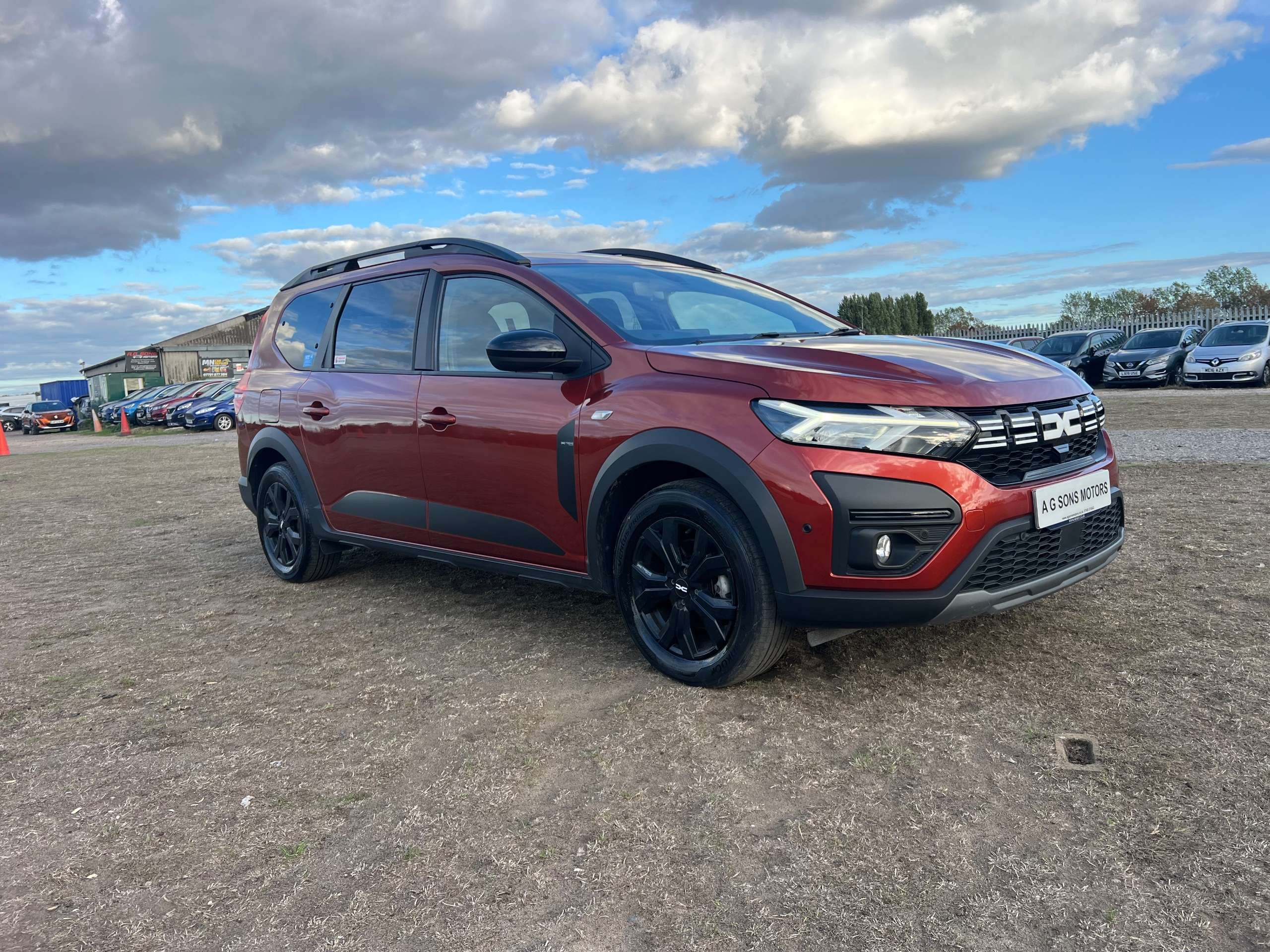 A 2023 DACIA JOGGER 1.6 Hybrid Extreme SE MPV 5dr Petrol Hybrid Auto Euro 6 (s/s) (140 ps) A 2023 DACIA JOGGER 1.6 Hybrid Extreme SE MPV 5dr Petrol Hybrid Auto Euro 6 (s/s) (140 ps)