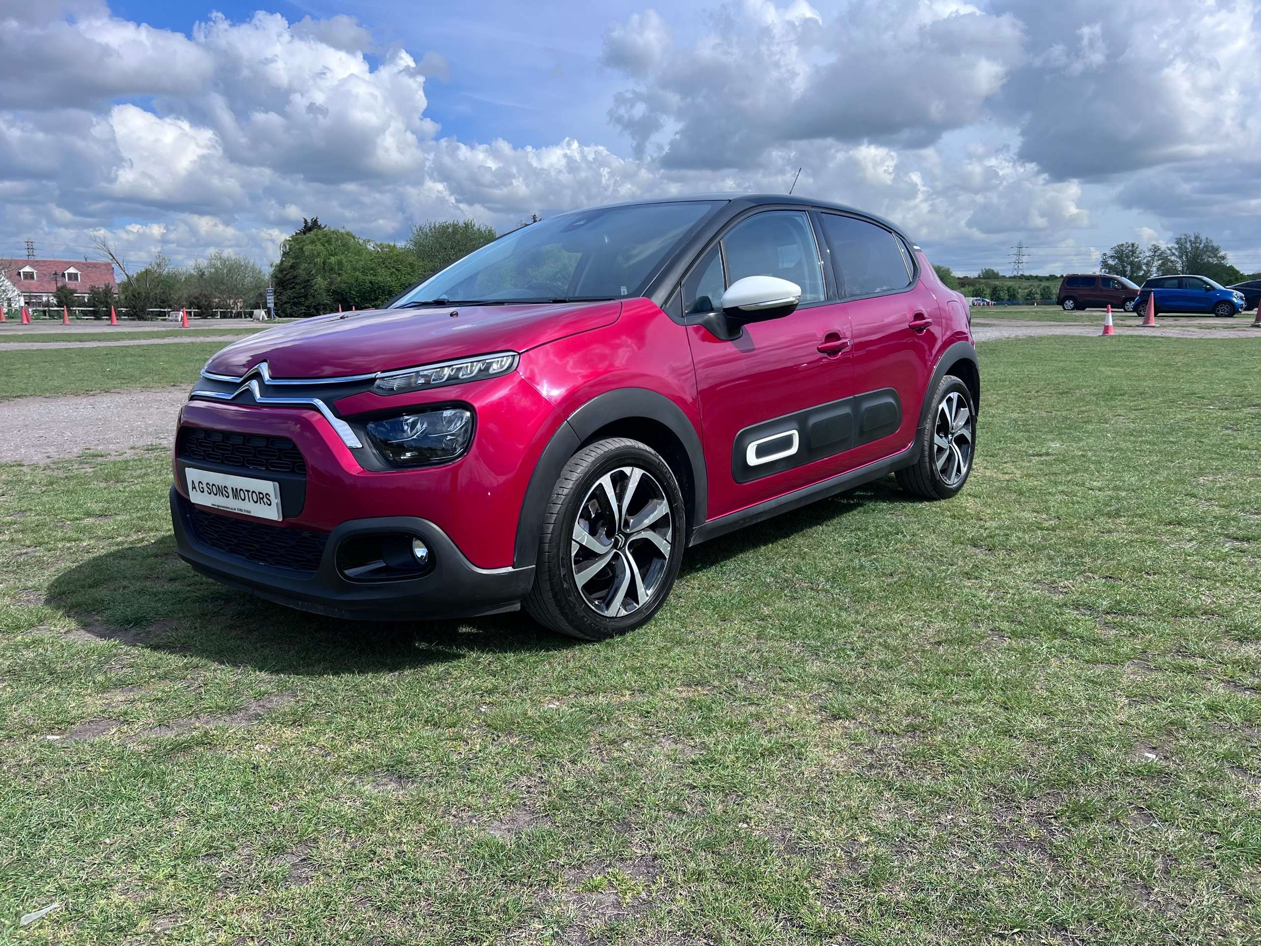 A 2023 CITROEN C3 PURETECH SHINE PLUS S/S EAT6 5-Door A 2023 CITROEN C3 PURETECH SHINE PLUS S/S EAT6 5-Door