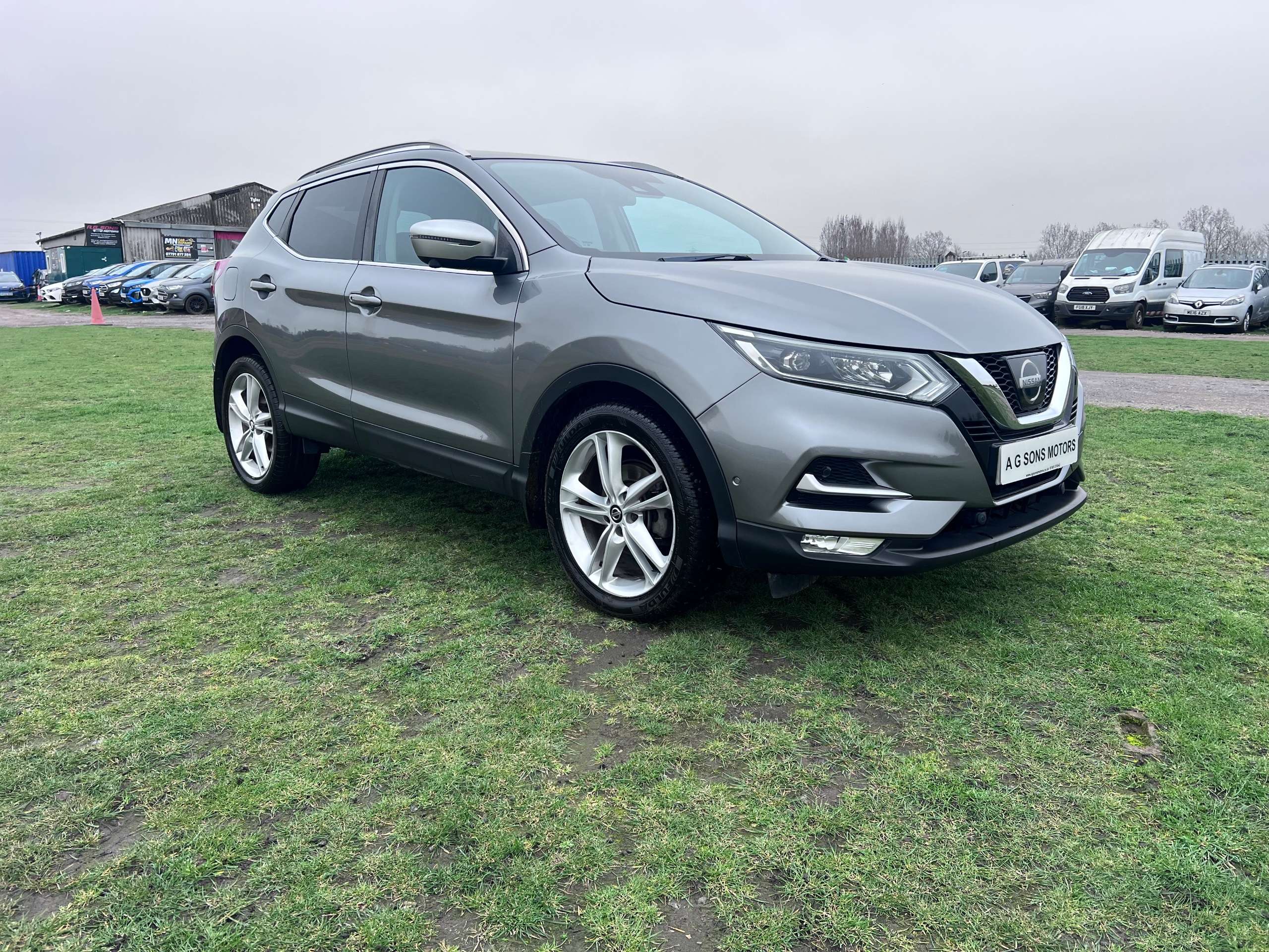 A 2019 NISSAN QASHQAI 1.3 DIG-T N-Motion SUV 5dr Petrol DCT Auto Euro 6 (s/s) (160 ps) A 2019 NISSAN QASHQAI 1.3 DIG-T N-Motion SUV 5dr Petrol DCT Auto Euro 6 (s/s) (160 ps)