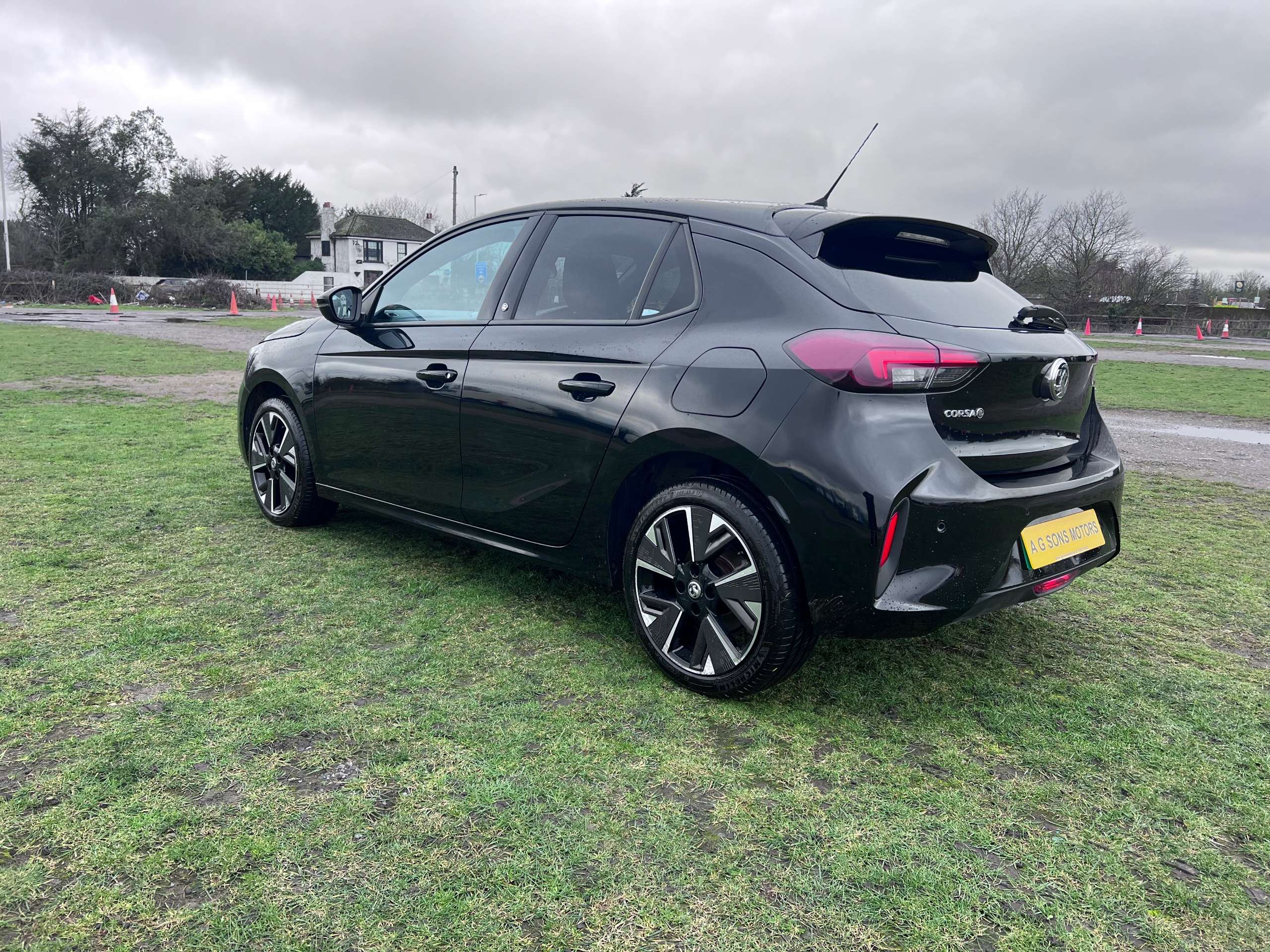 A 2023 VAUXHALL CORSA 50kWh GS Hatchback 5dr Electric Auto (136 ps) A 2023 VAUXHALL CORSA 50kWh GS Hatchback 5dr Electric Auto (136 ps)