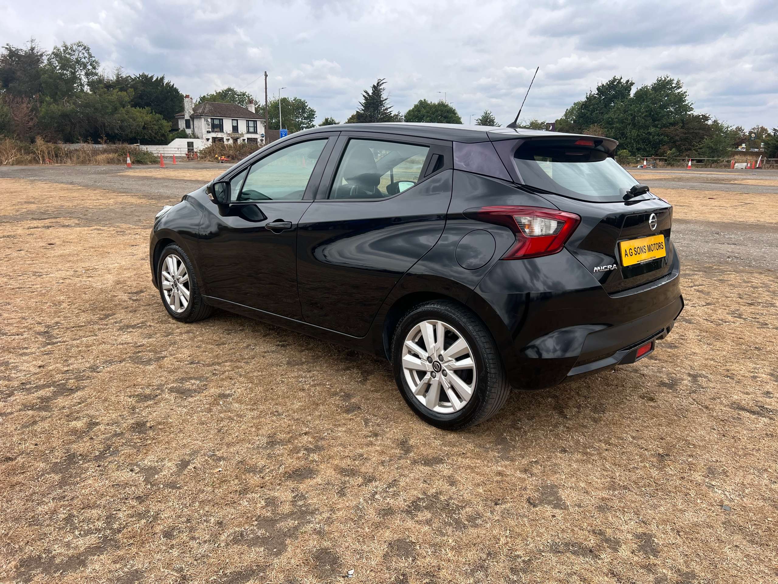 A 2019 NISSAN MICRA IG-T ACENTA XTRONIC A 2019 NISSAN MICRA IG-T ACENTA XTRONIC