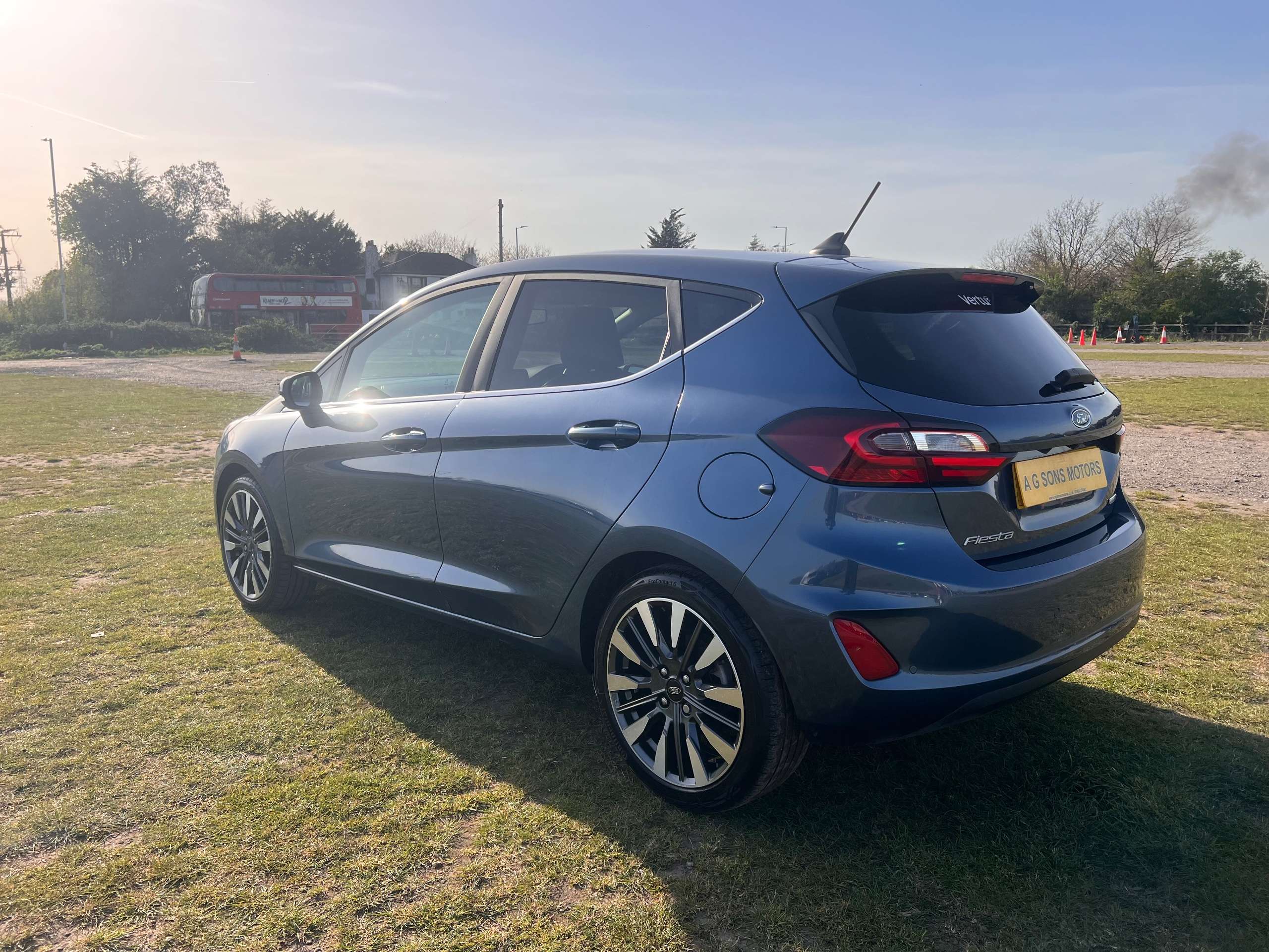 A 2022 FORD FIESTA 1.0T EcoBoost MHEV Titanium X Hatchback 5dr Petrol Hybrid DCT Euro 6 (s/s) (125 ps) A 2022 FORD FIESTA 1.0T EcoBoost MHEV Titanium X Hatchback 5dr Petrol Hybrid DCT Euro 6 (s/s) (125 ps)