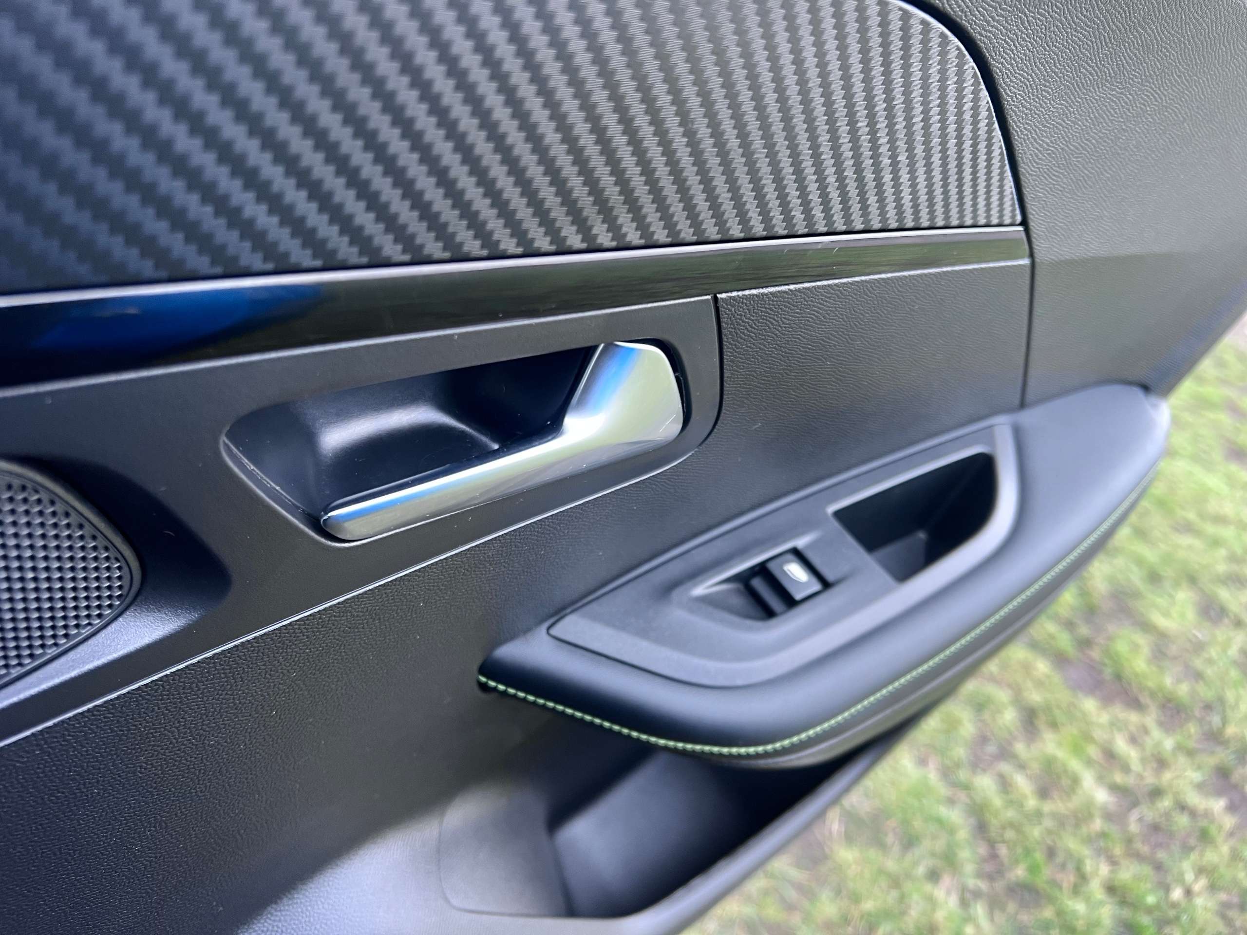 2024 PEUGEOT 2008 2024 PEUGEOT 2008